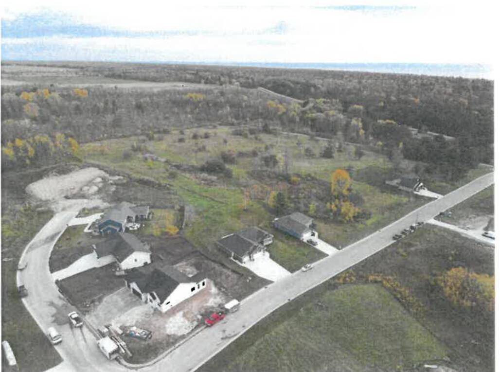 Two Rivers, WI 54241,Lt7 Orchard Ln Unit Blk5
