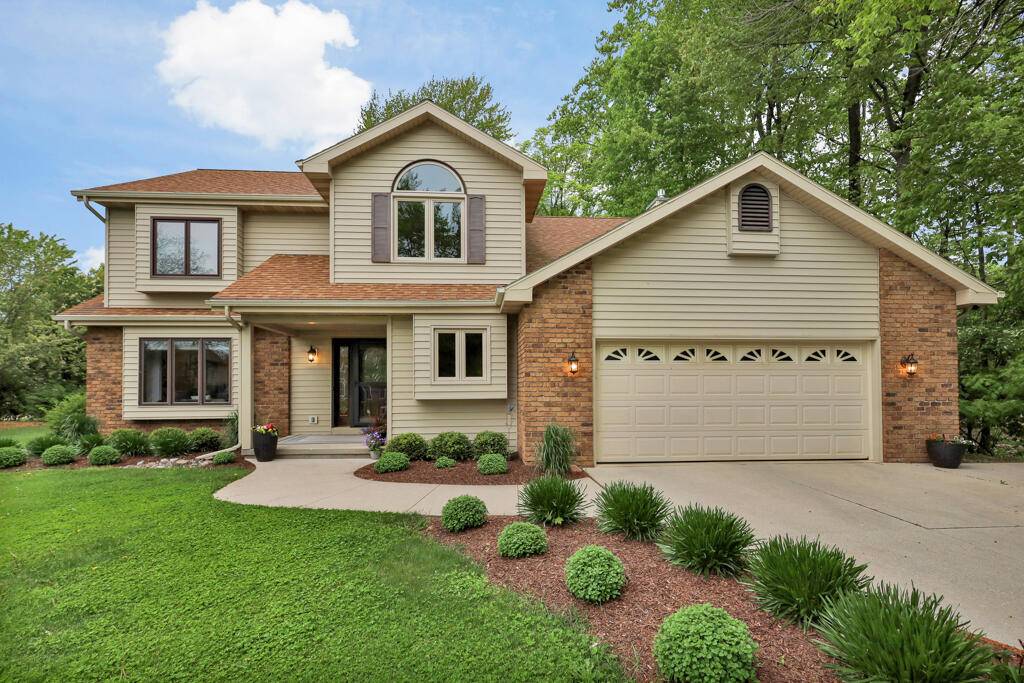 Manitowoc, WI 54220,2132 Hunters Ridge Ct