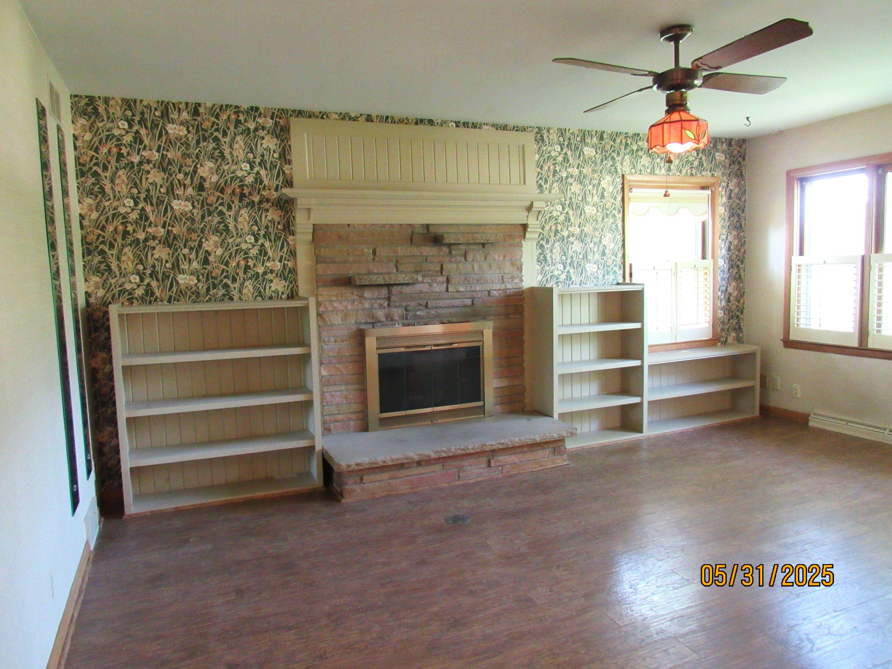 River Hills, WI 53217,1201 W Brown Deer Rd