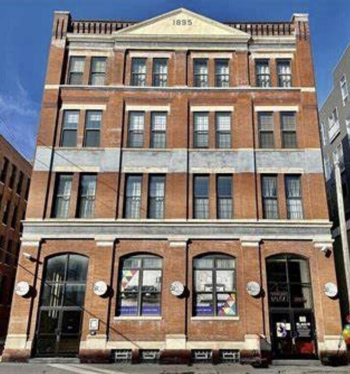 Milwaukee, WI 53204,1017 S 2nd St Unit 302
