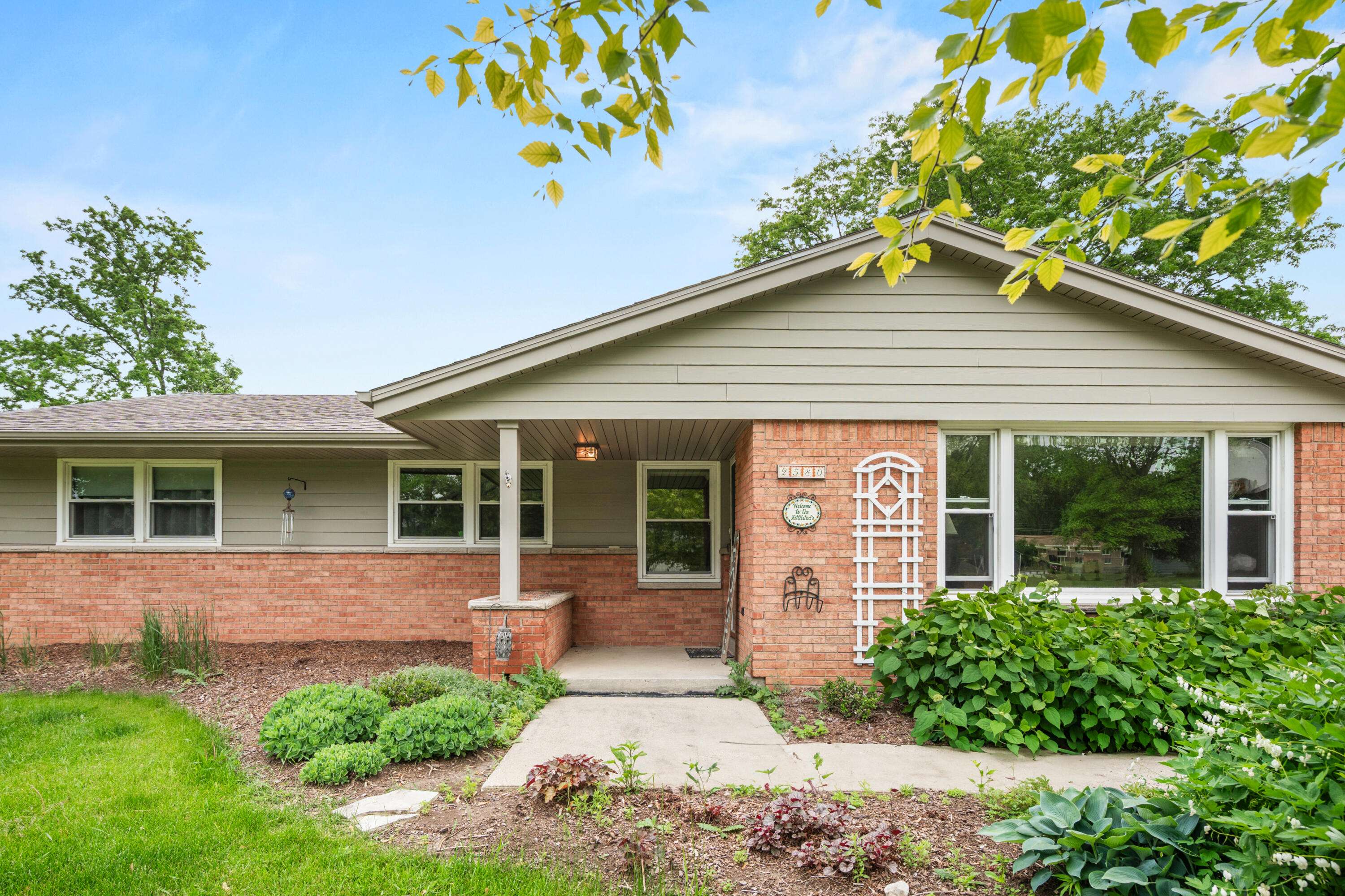 Brookfield, WI 53005,2580 N 128th St