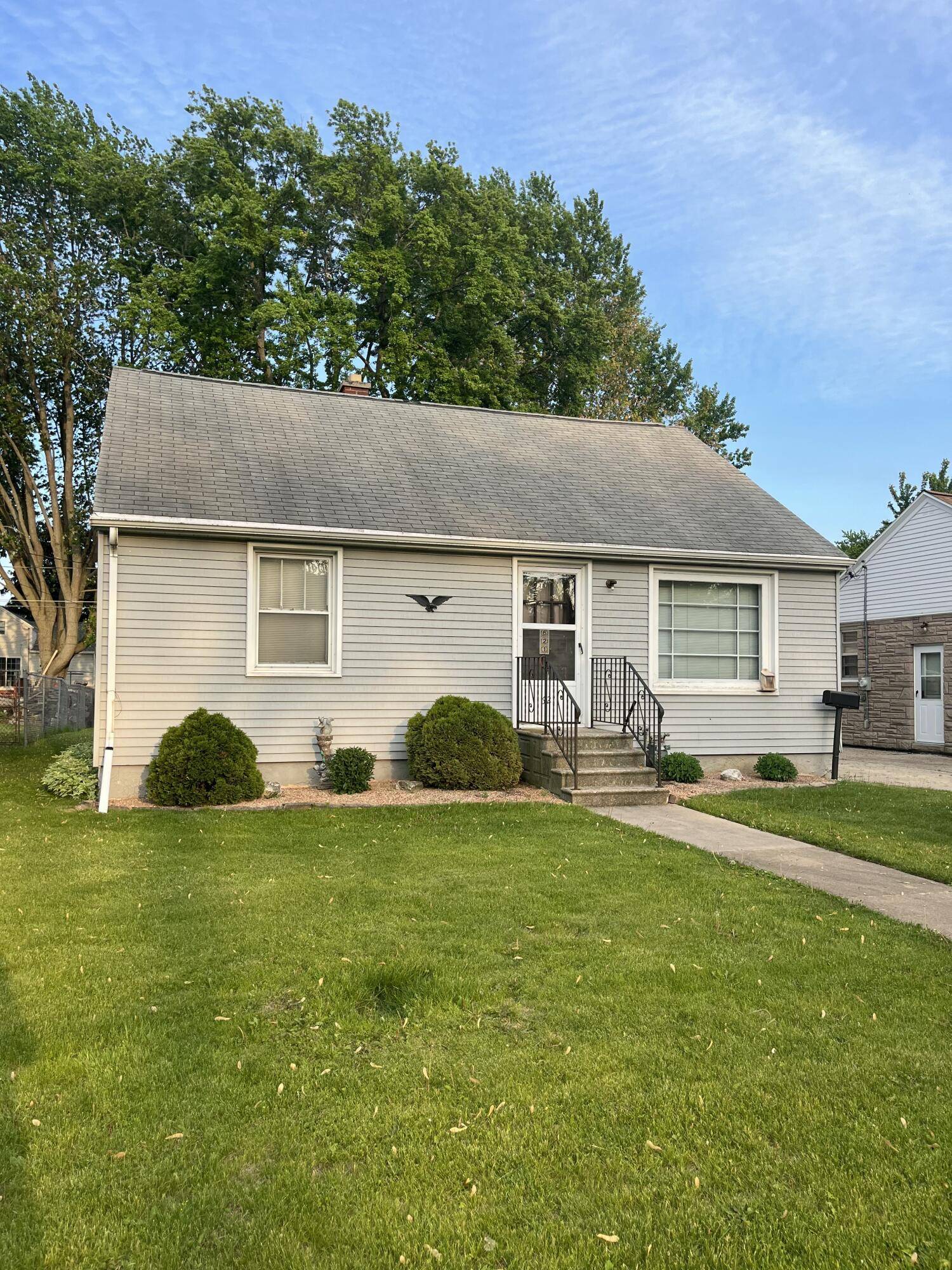 Green Bay, WI 54302,621 Laura St