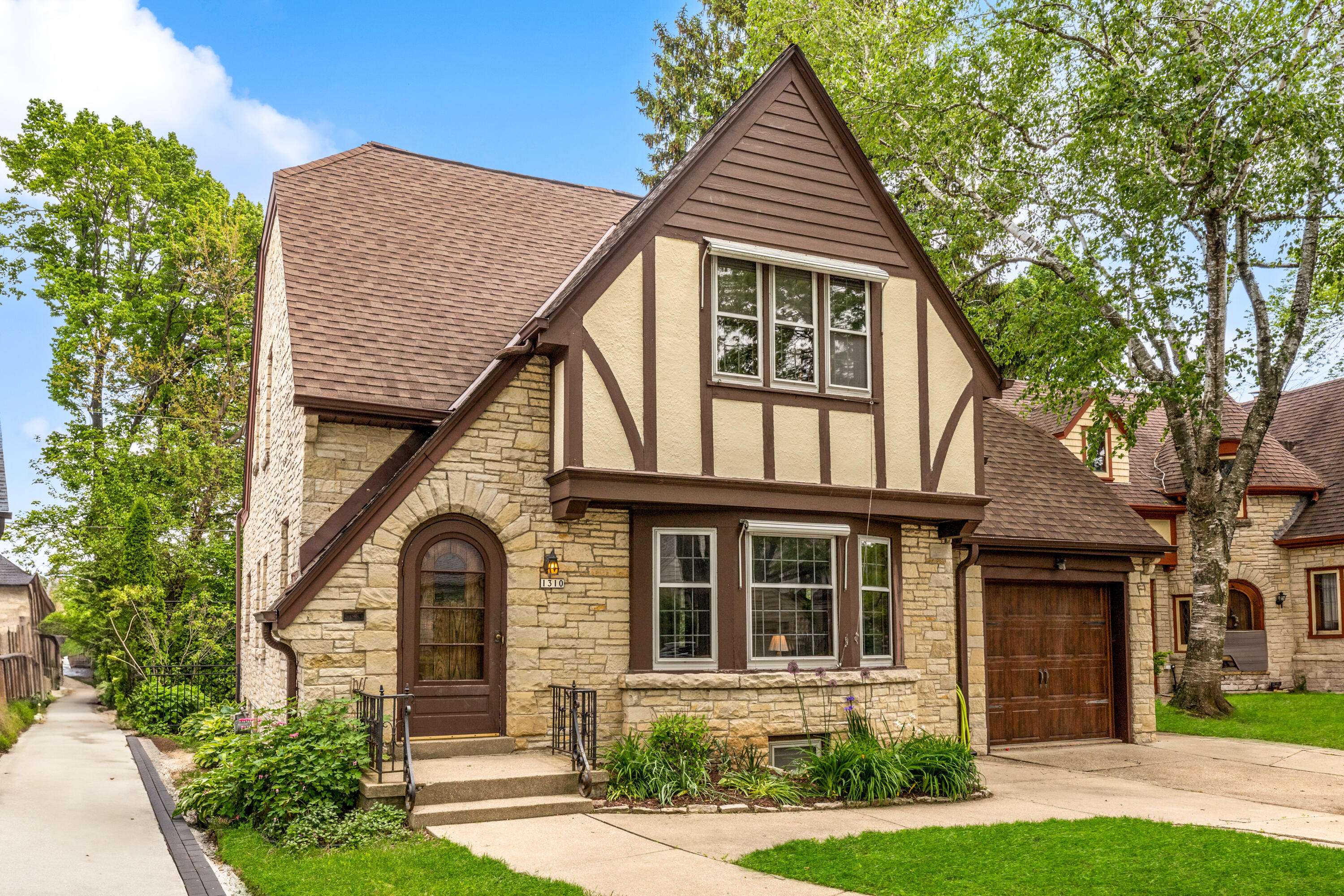 Wauwatosa, WI 53213,1310 N 63rd Ct