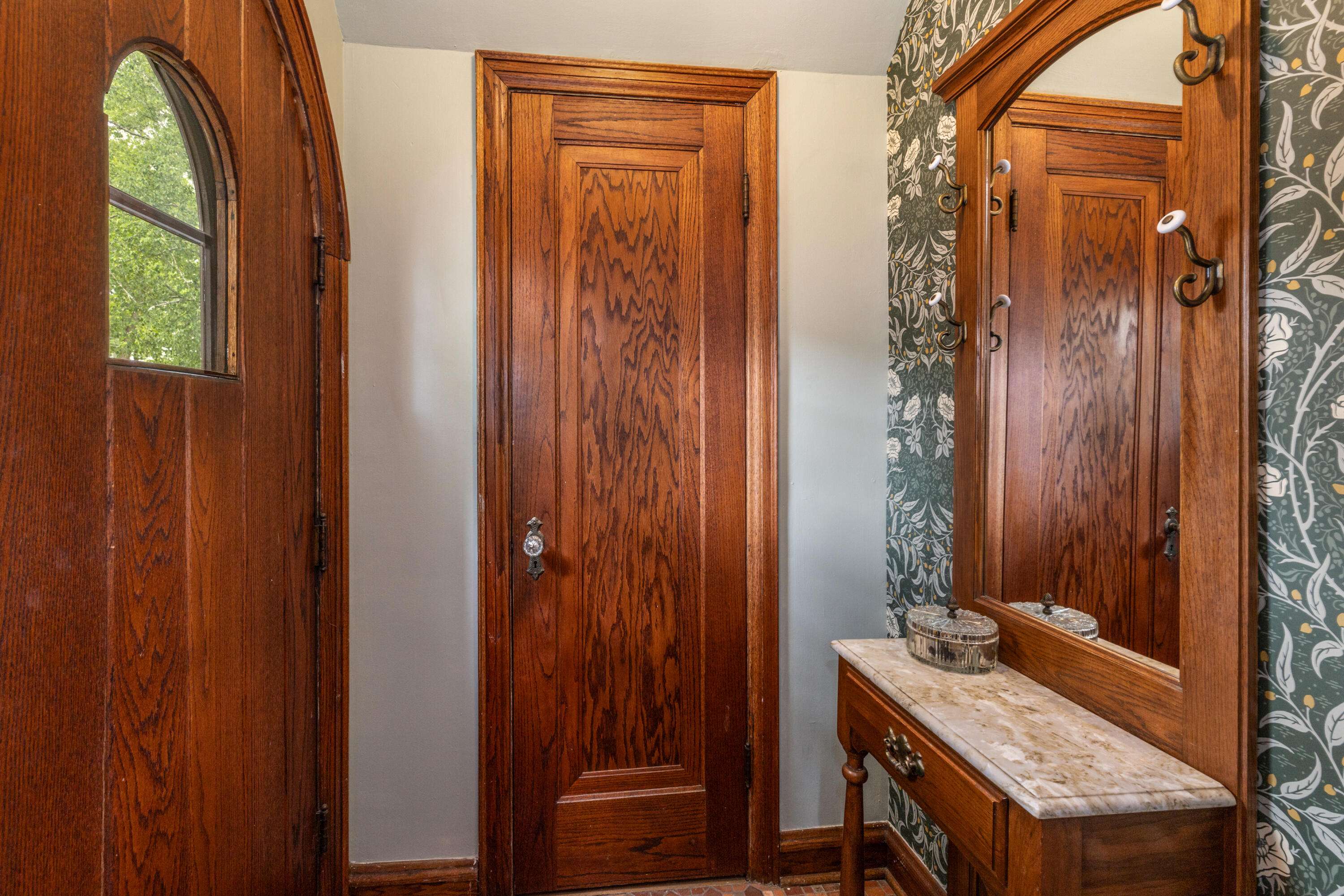 Wauwatosa, WI 53213,1310 N 63rd Ct