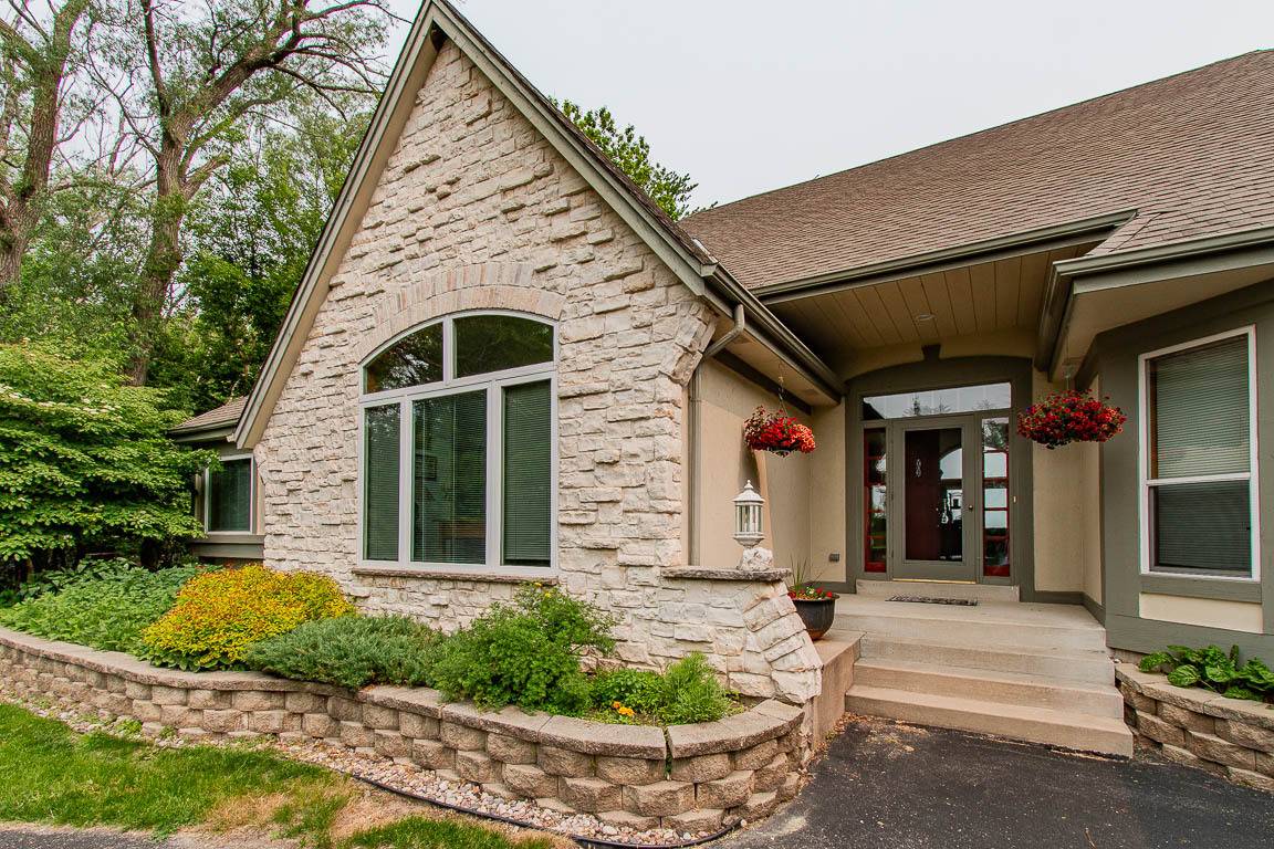 Hustisford, WI 53034,827 E Lakeview Rd