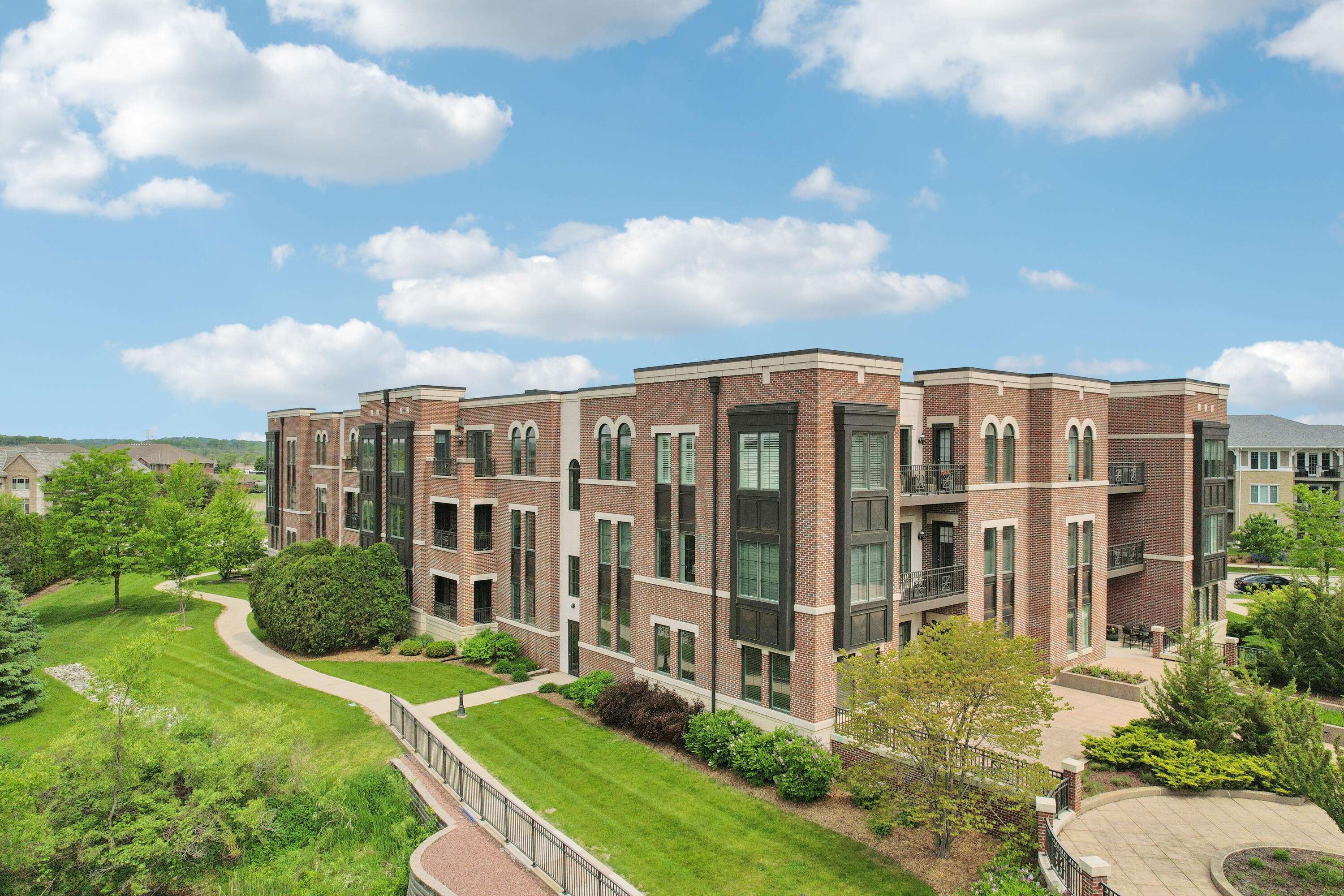 Brookfield, WI 53045,19155 Thomson Dr Unit 104