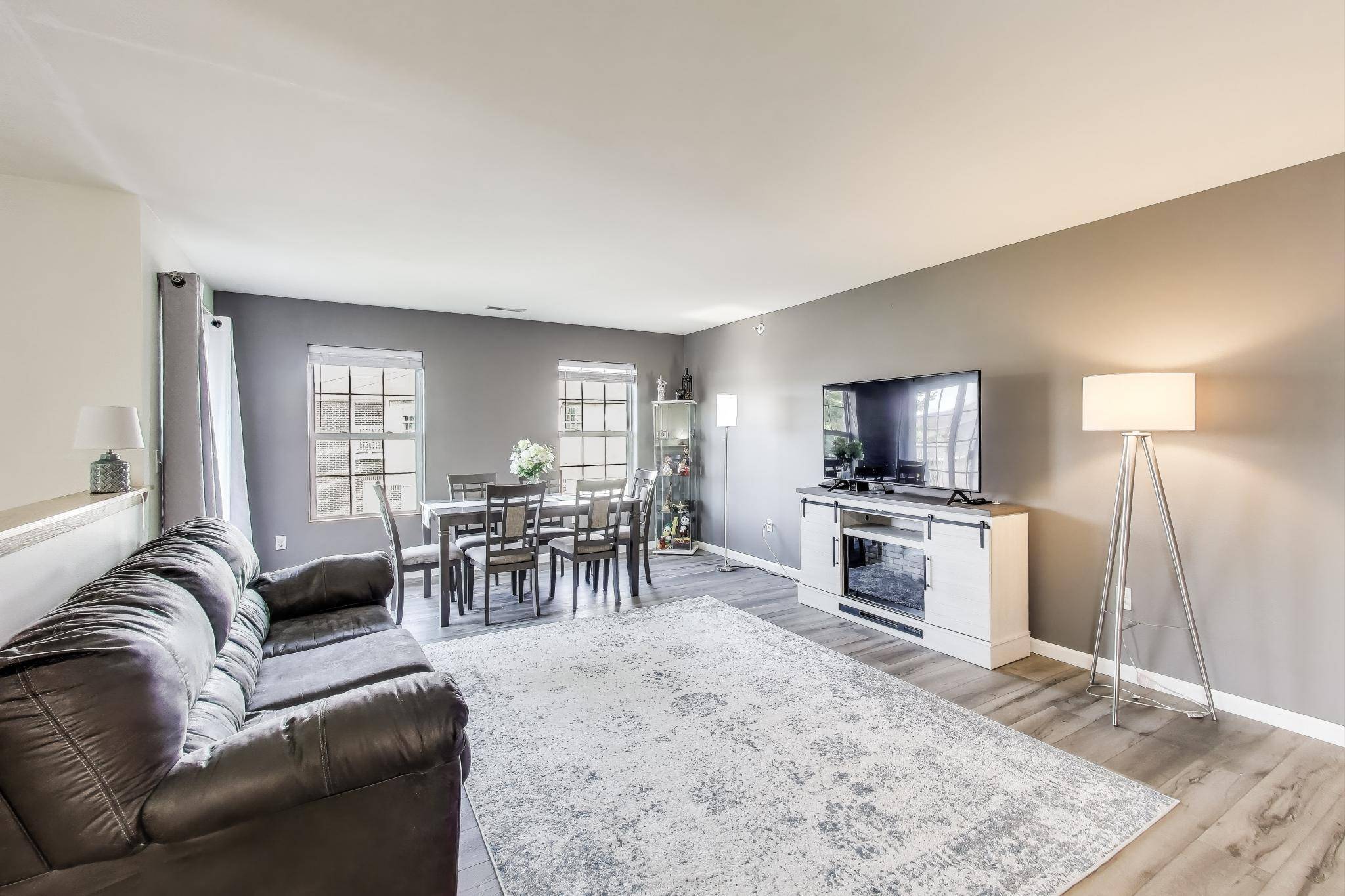 Pleasant Prairie, WI 53158,6846 102nd St Unit F