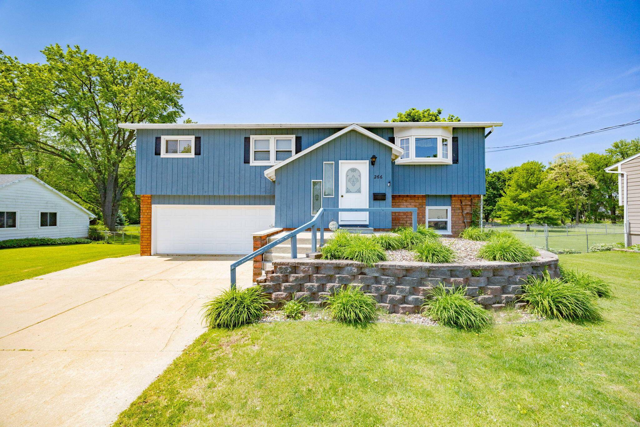 Whitewater, WI 53190,266 N George St