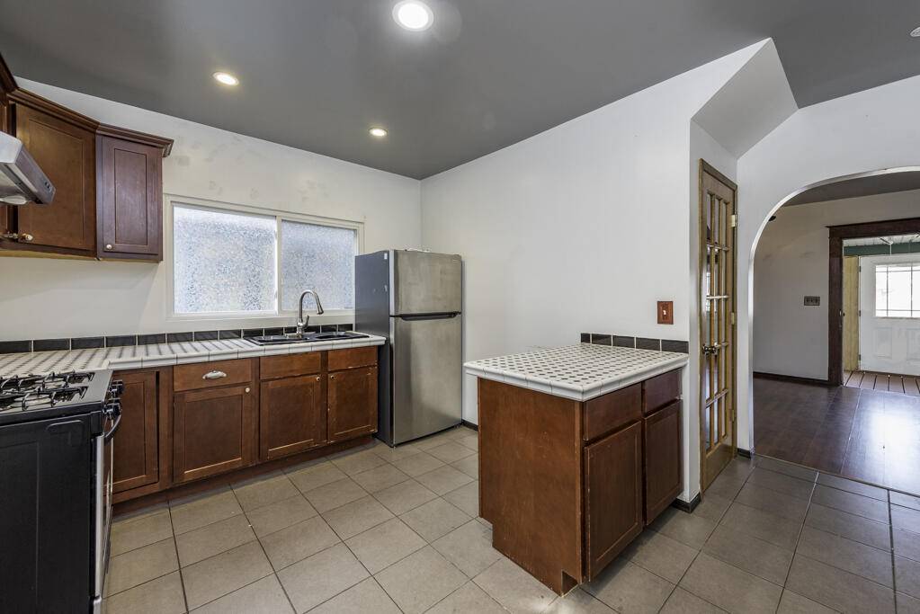 Kenosha, WI 53142,6522 30th Ave