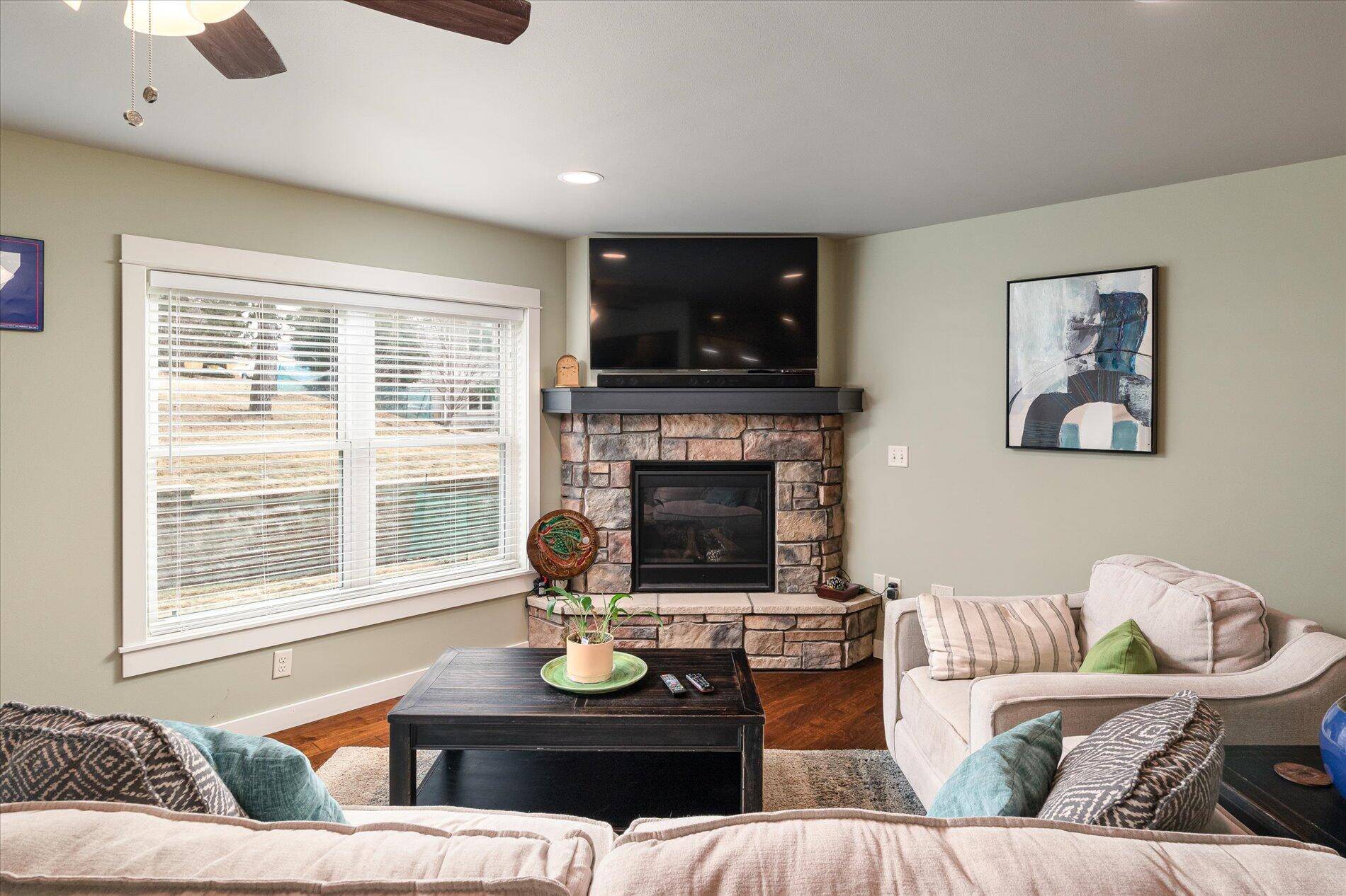 Onalaska, WI 54650,450 Coronado Cir