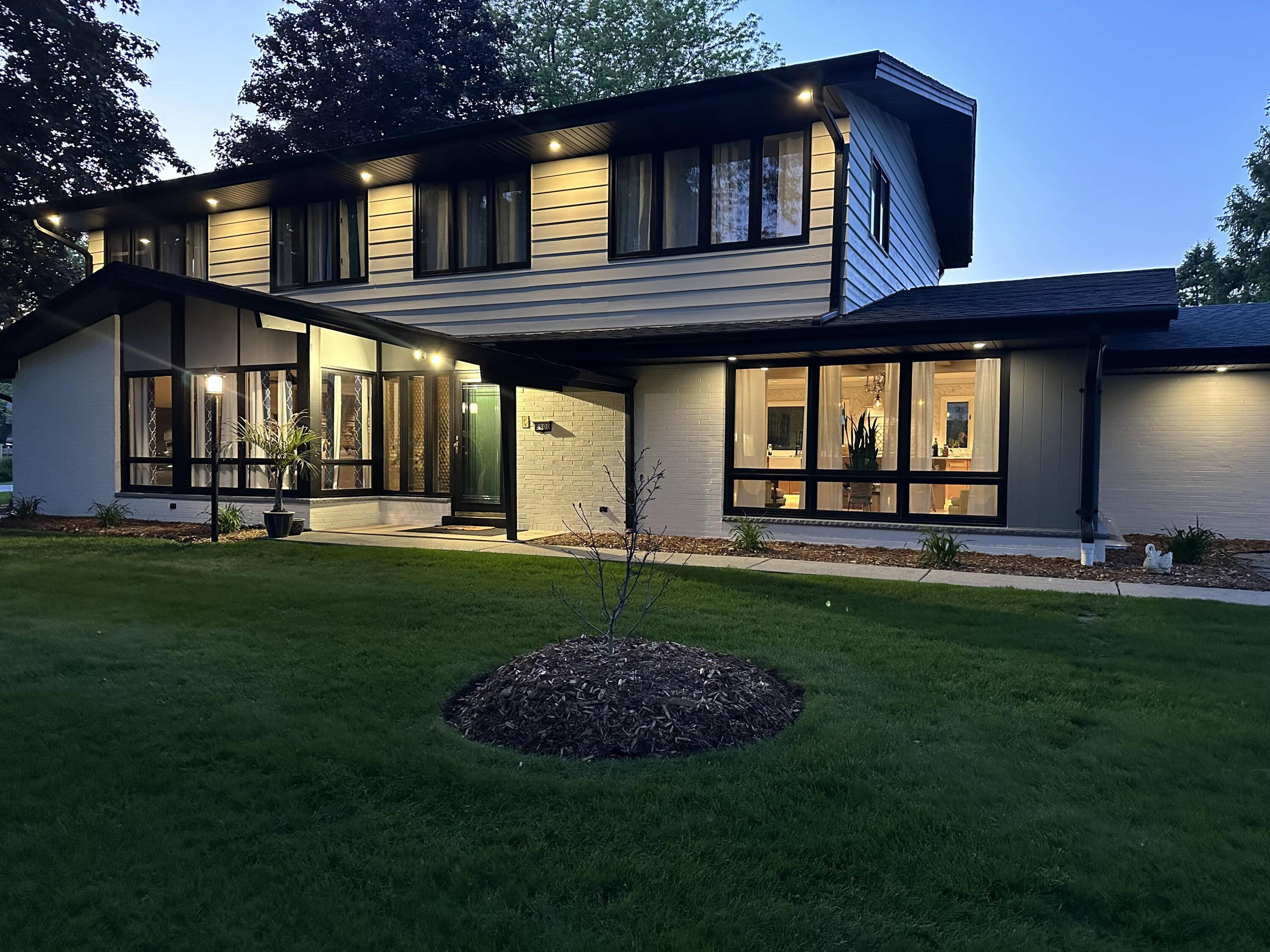 Greenfield, WI 53220,8100 W Holmes Ave