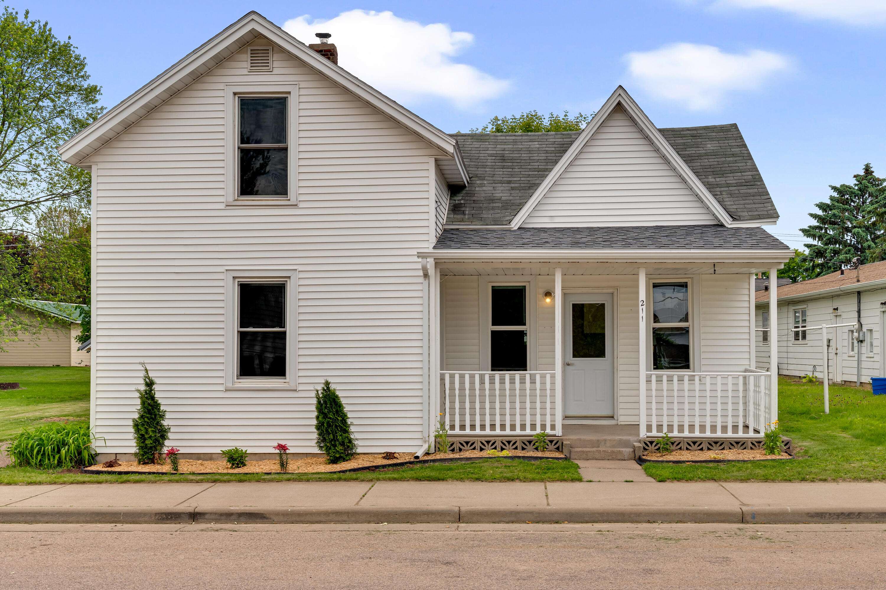 Fall Creek, WI 54742,211 S State St