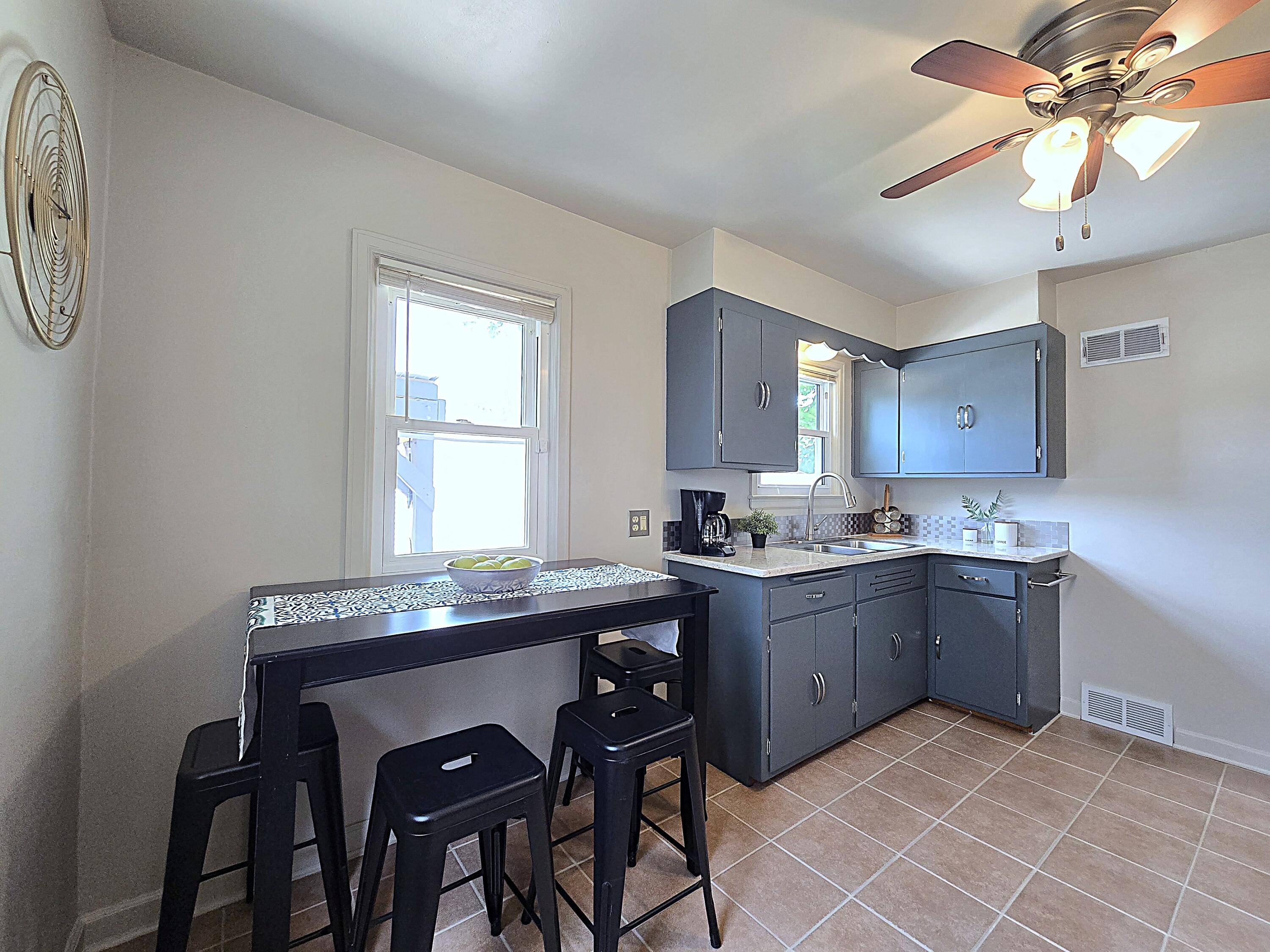 Milwaukee, WI 53222,3229 N 78th St