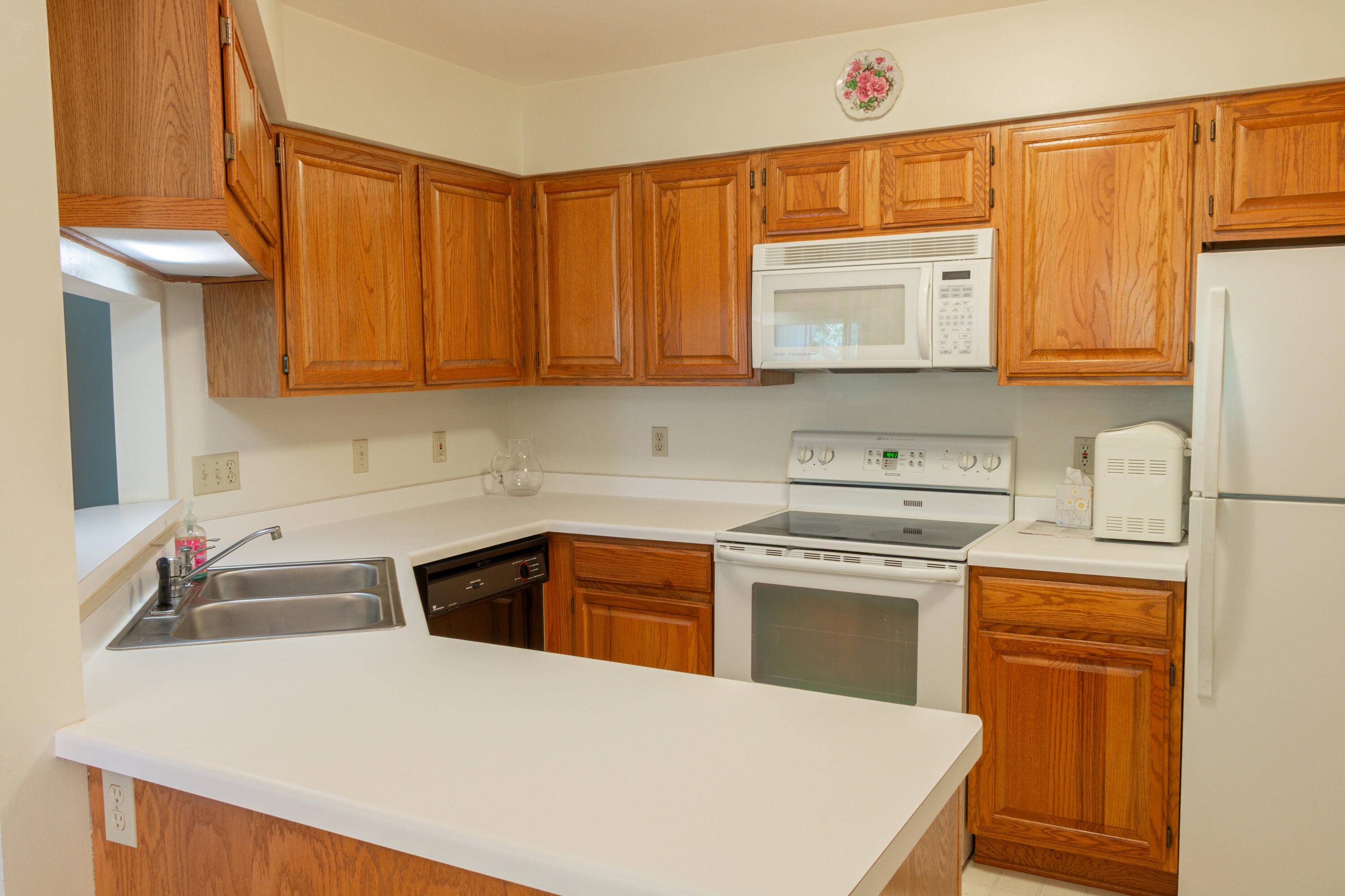 Thiensville, WI 53092,116 E Freistadt Rd Unit F