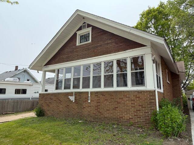 Kenosha, WI 53132,1613 69th St