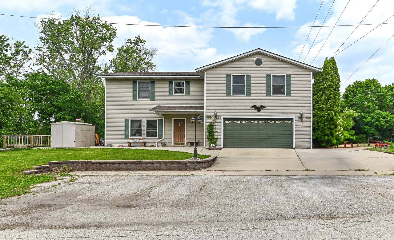 Burlington, WI 53105,232 Capital St