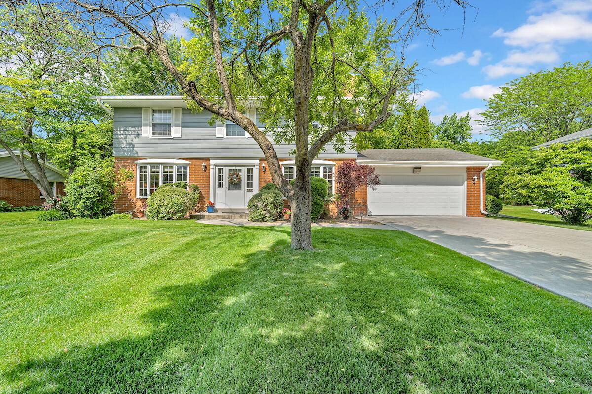 Thiensville, WI 53092,519 Madero Dr