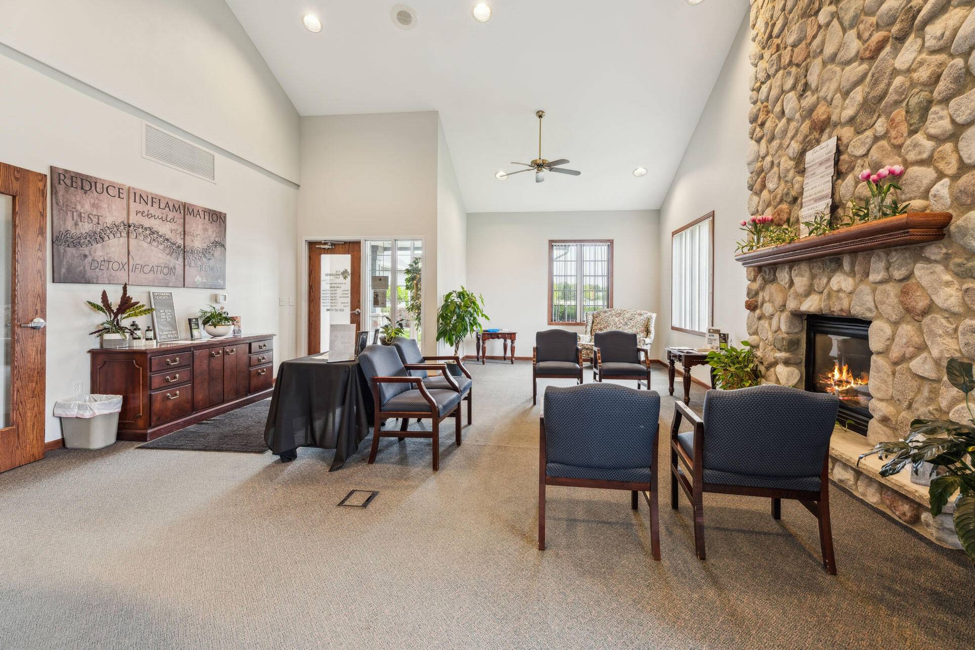 Fond Du Lac, WI 54935,952 S Park Ave