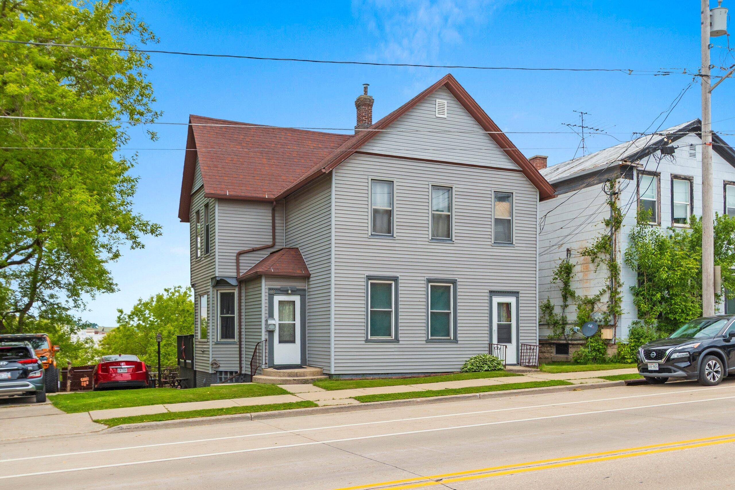 Manitowoc, WI 54220,524 N 10th St