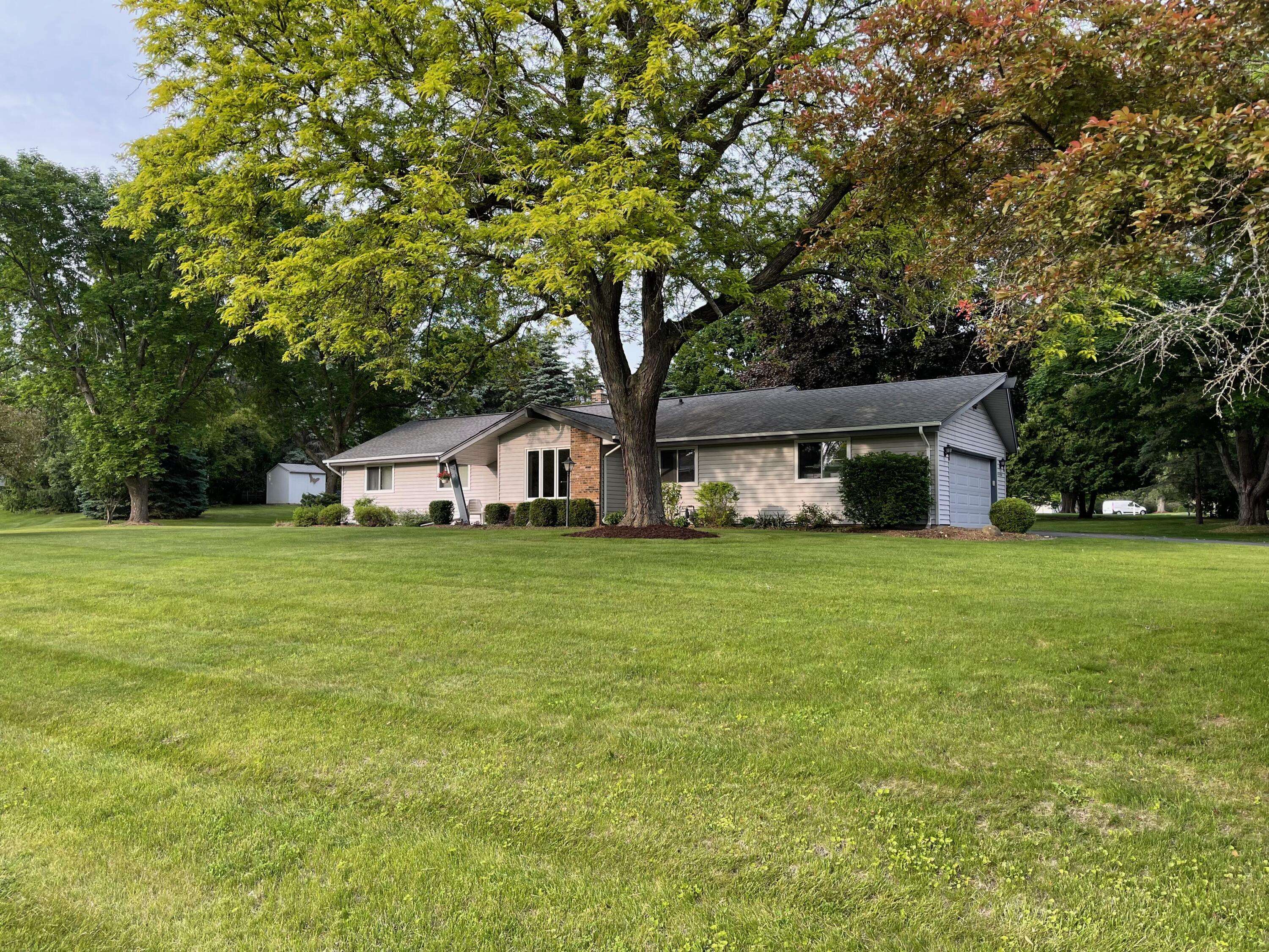 Merton, WI 53058,N54W33114 Linden Cir E