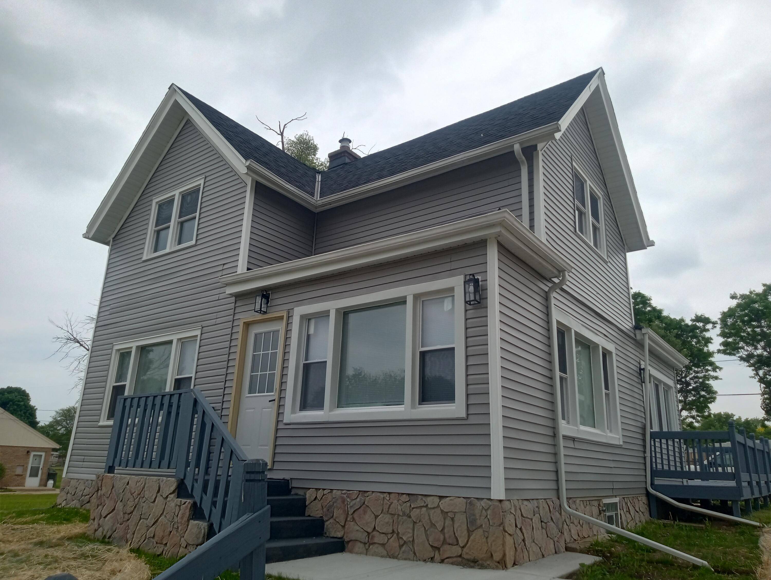 Milwaukee, WI 53224,6460 N 91st St