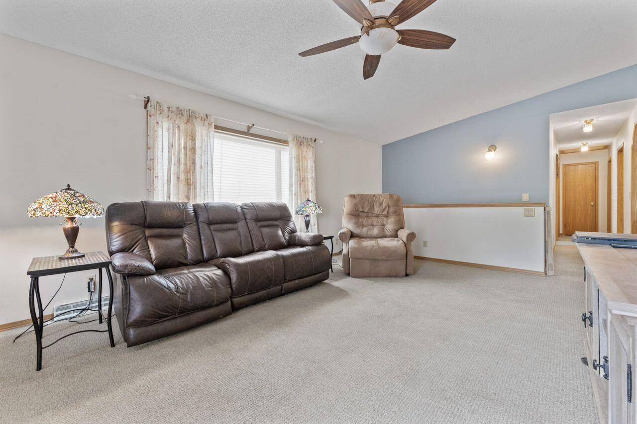 Salem Lakes, WI 53104,12129 221st Ave