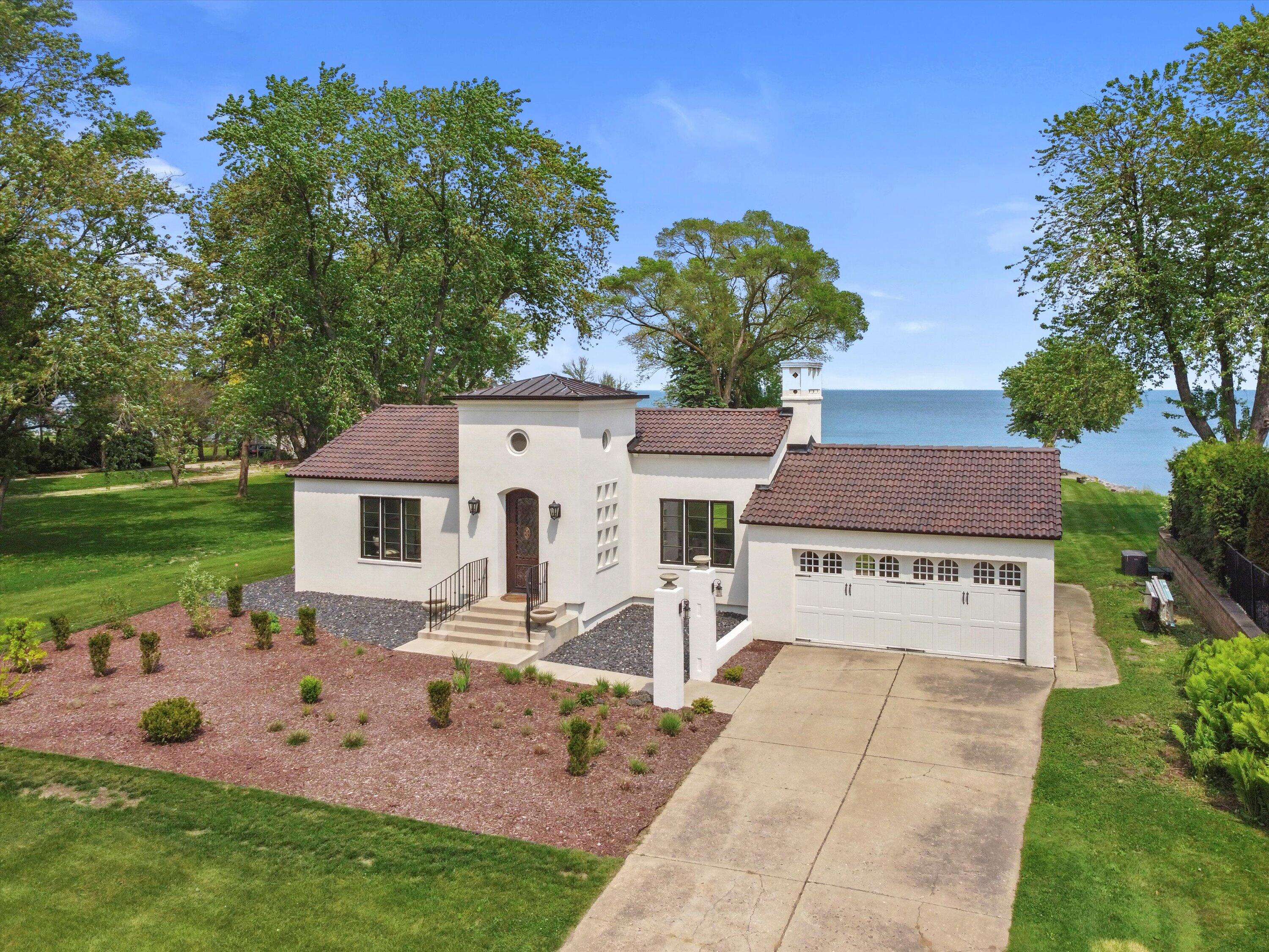 Pleasant Prairie, WI 53158,9237 Lakeshore Dr