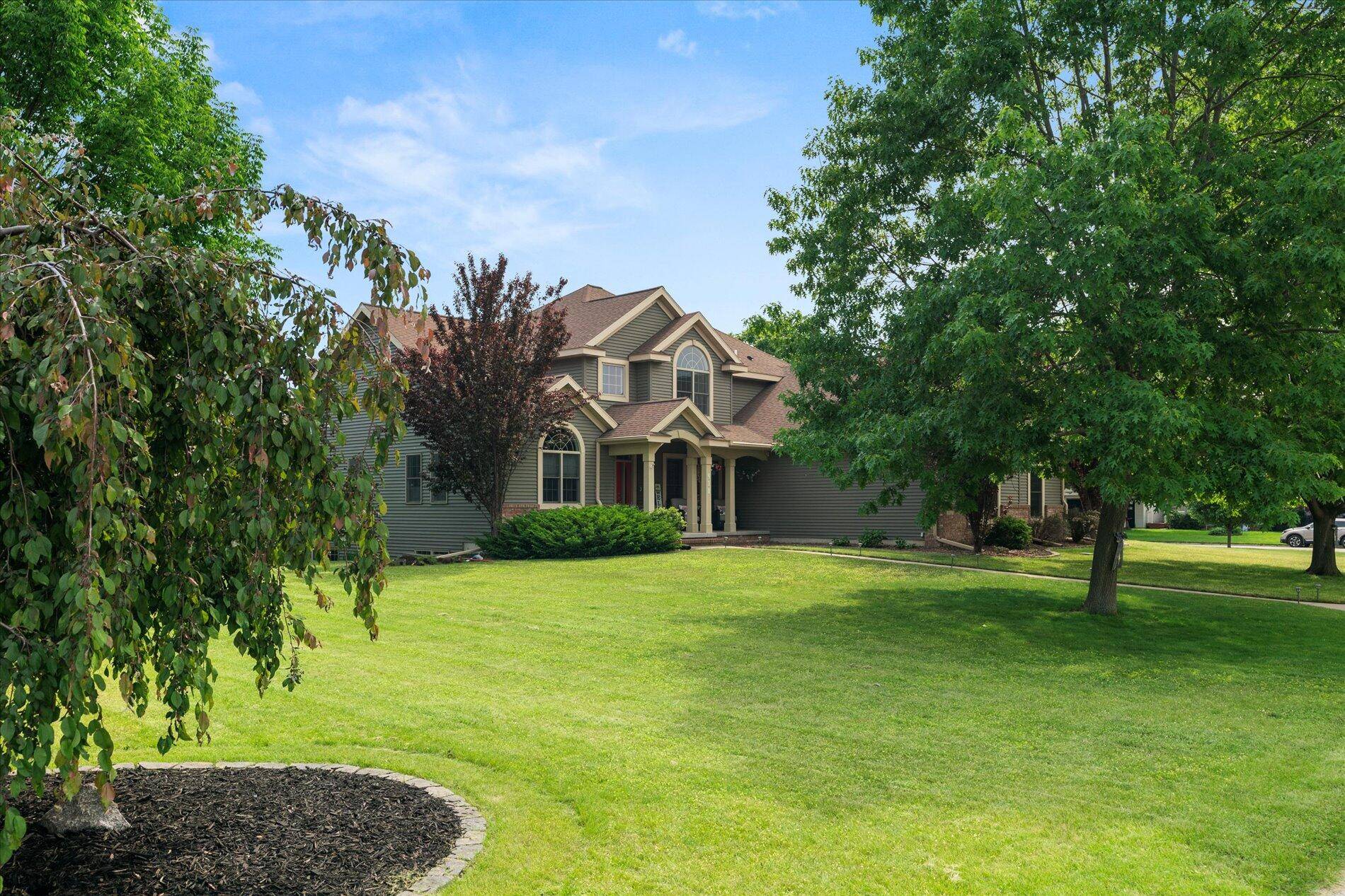 La Crosse, WI 54603,910 Plainview Rd W