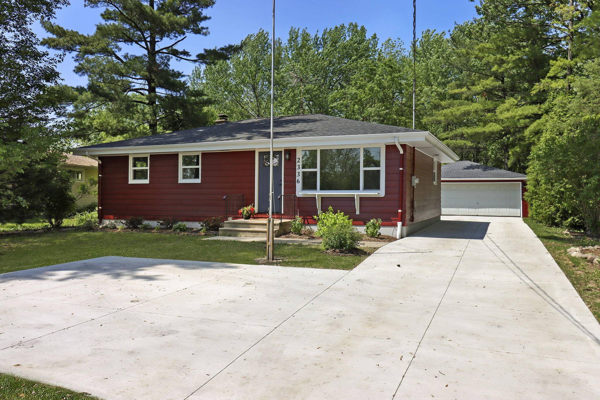 Pleasant Prairie, WI 53158,2336 128th St