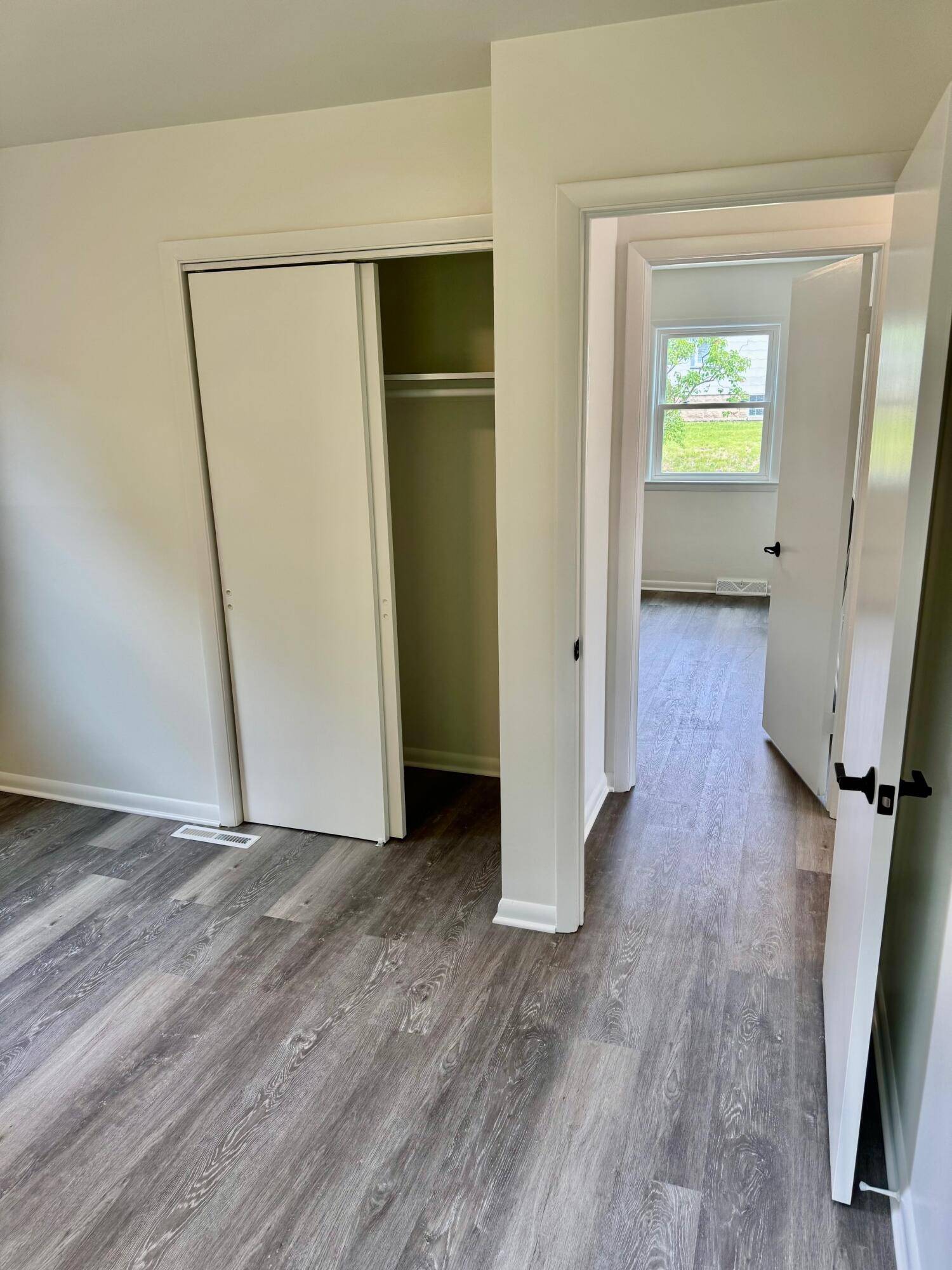 Milwaukee, WI 53207,2881 S Linebarger Ter Unit # 2883