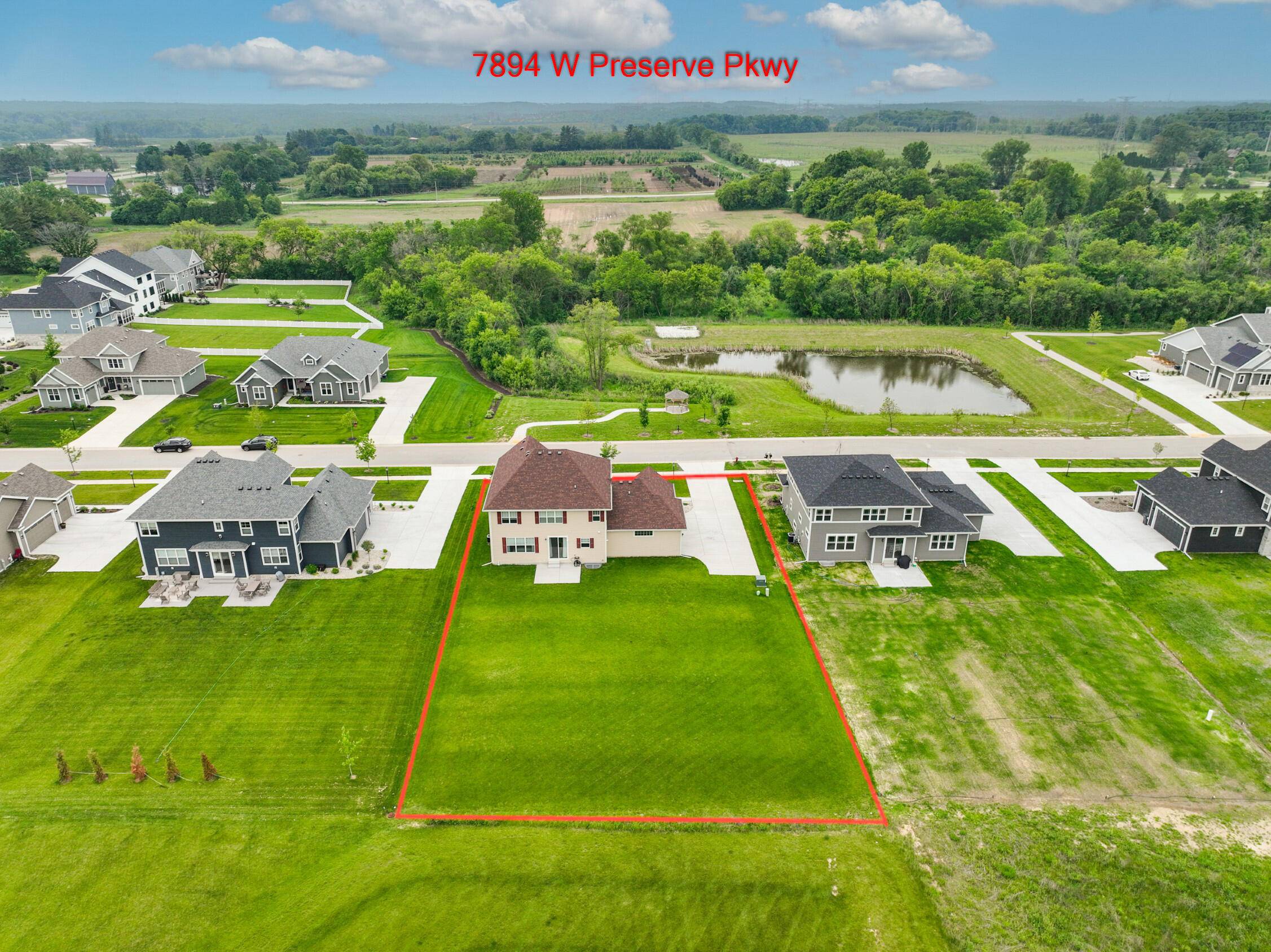 Mequon, WI 53097,7894 W Preserve Pkwy
