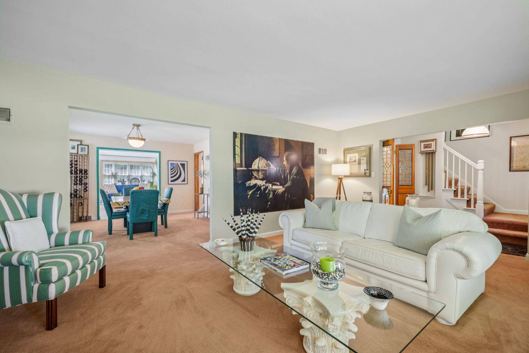 Whitefish Bay, WI 53217,5961 N Lake Dr