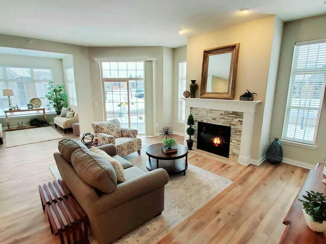 Grafton, WI 53024,847 N Verona Cir Unit 2-6