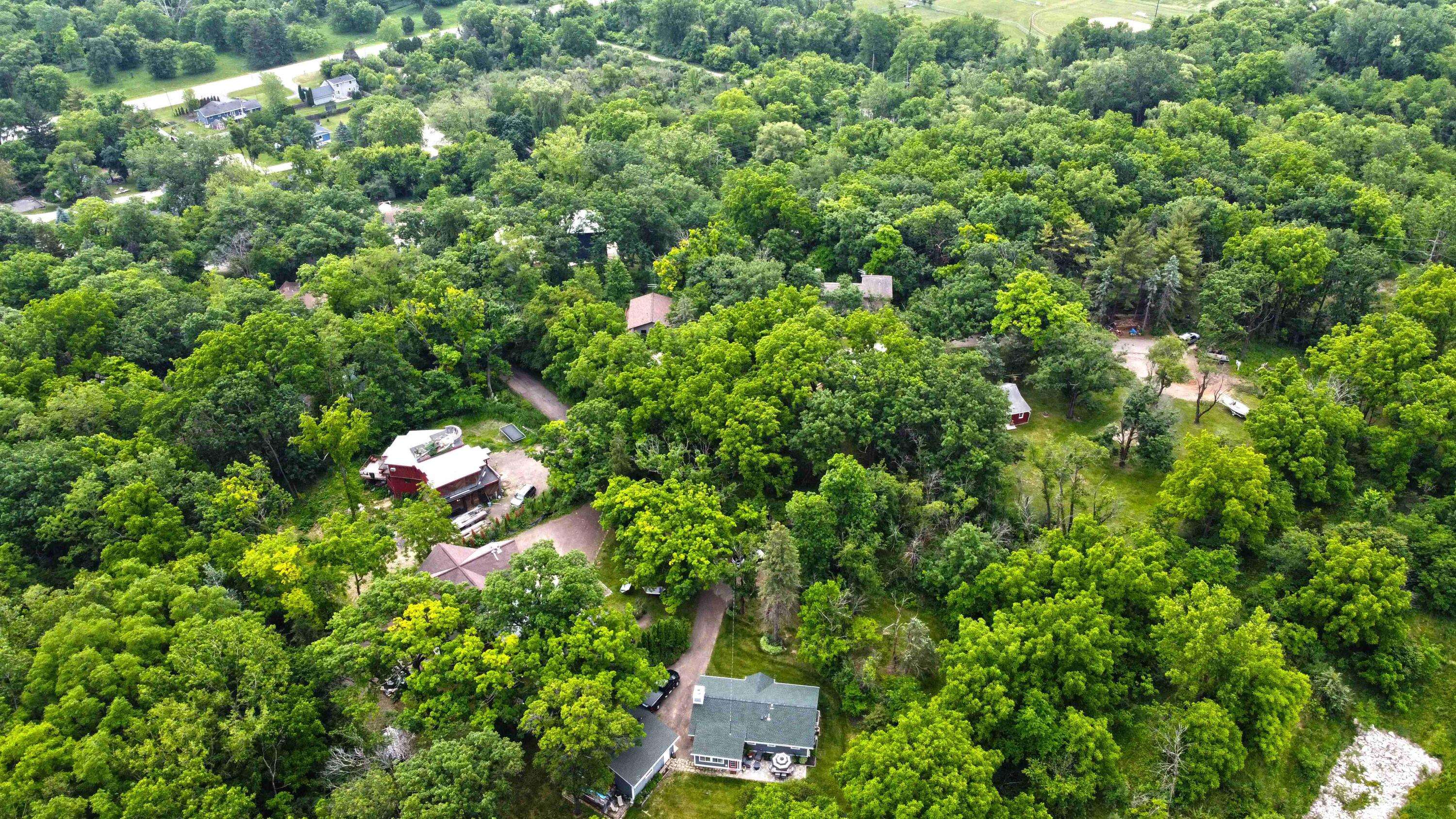 Delavan, WI 53191,238 Bayview Rd