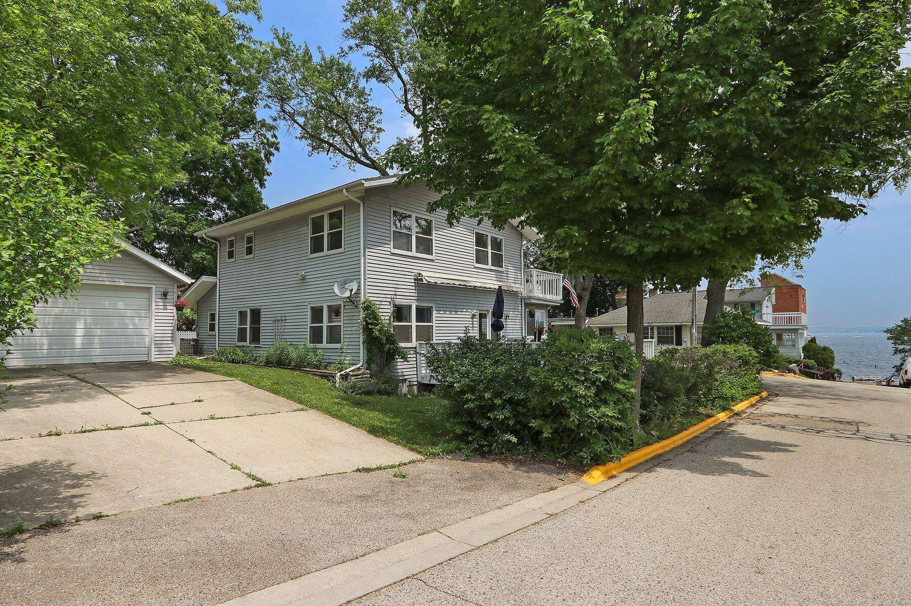 Fontana, WI 53125,170 Big Foot St