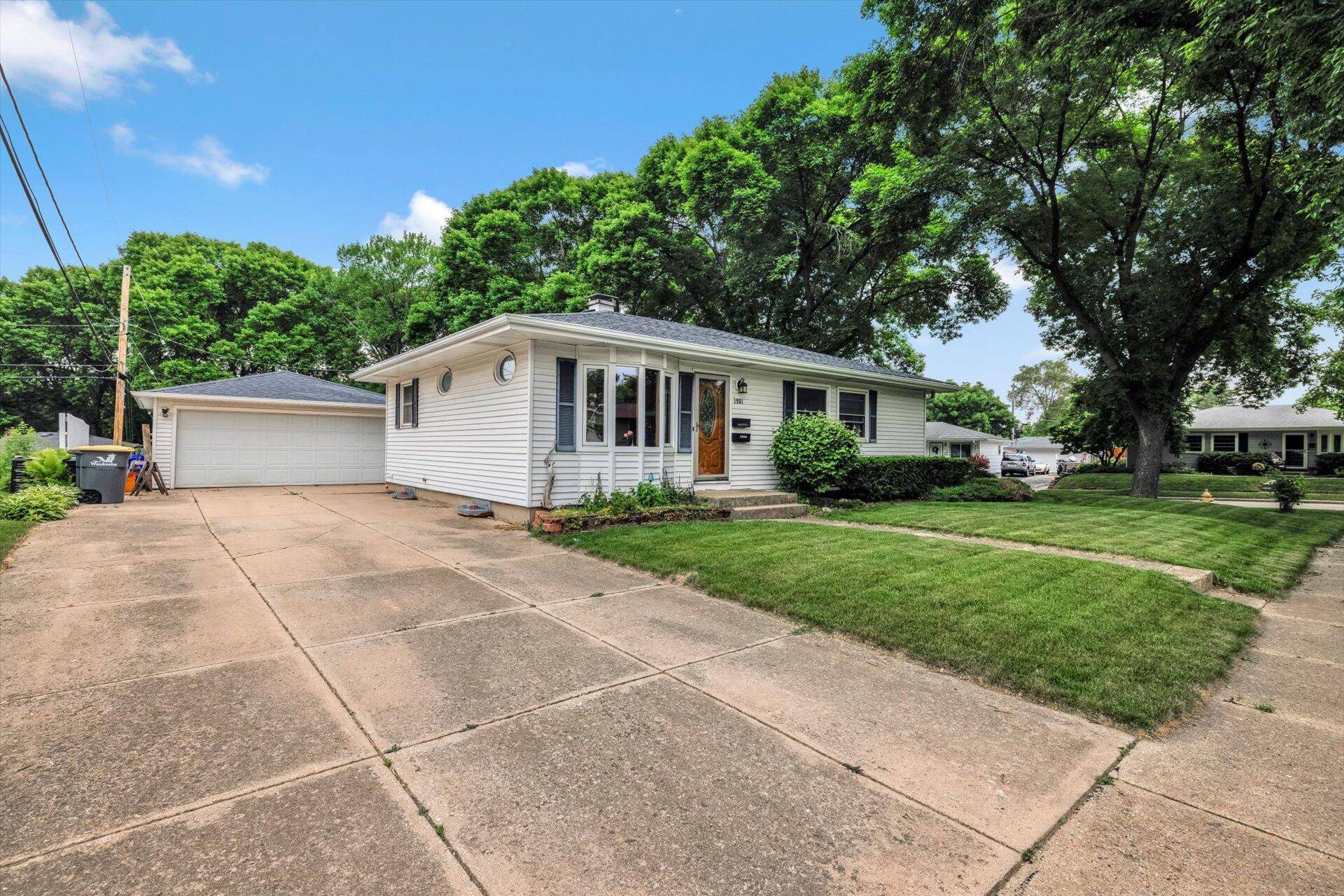 Waukesha, WI 53188,1981 Jan Ave