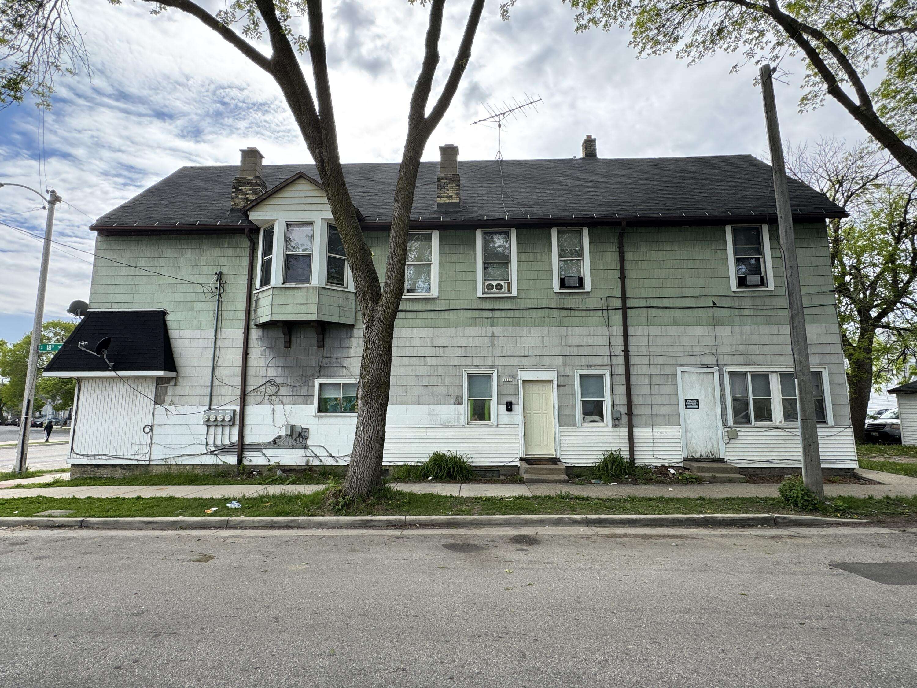 Milwaukee, WI 53204,1800 W Greenfield Ave