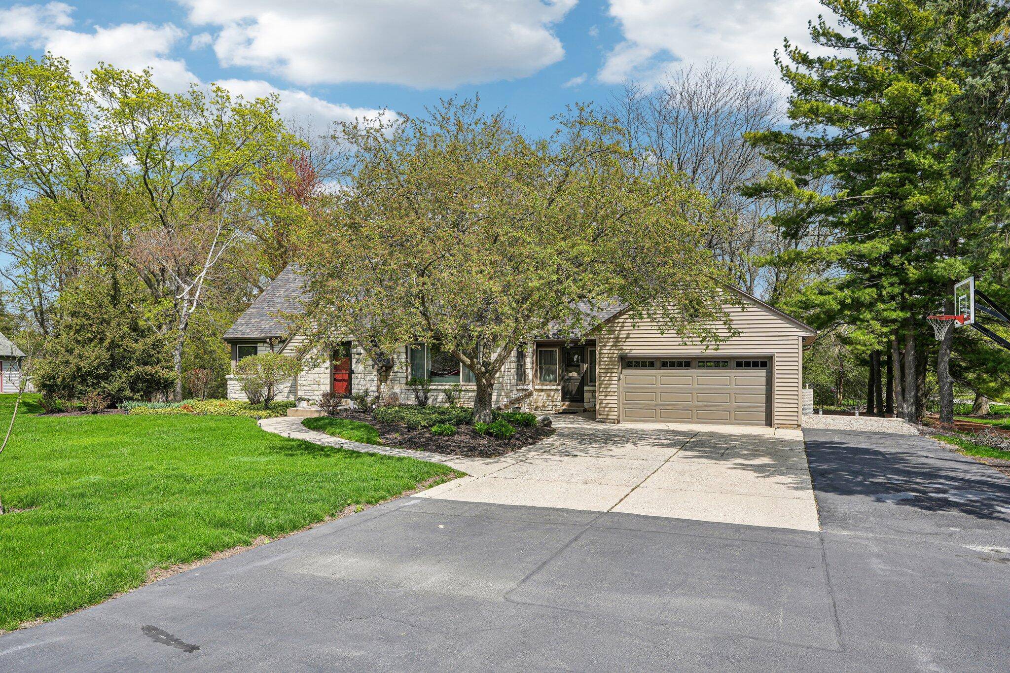 Elm Grove, WI 53122,2040 San Fernando Dr