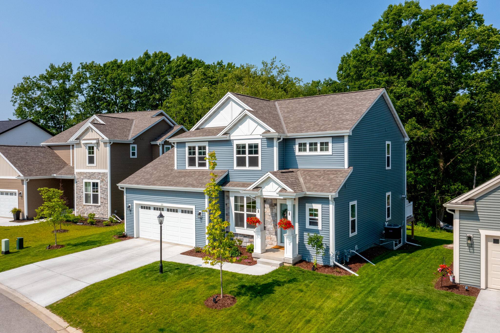 Hartland, WI 53029,309 Paradise Ct