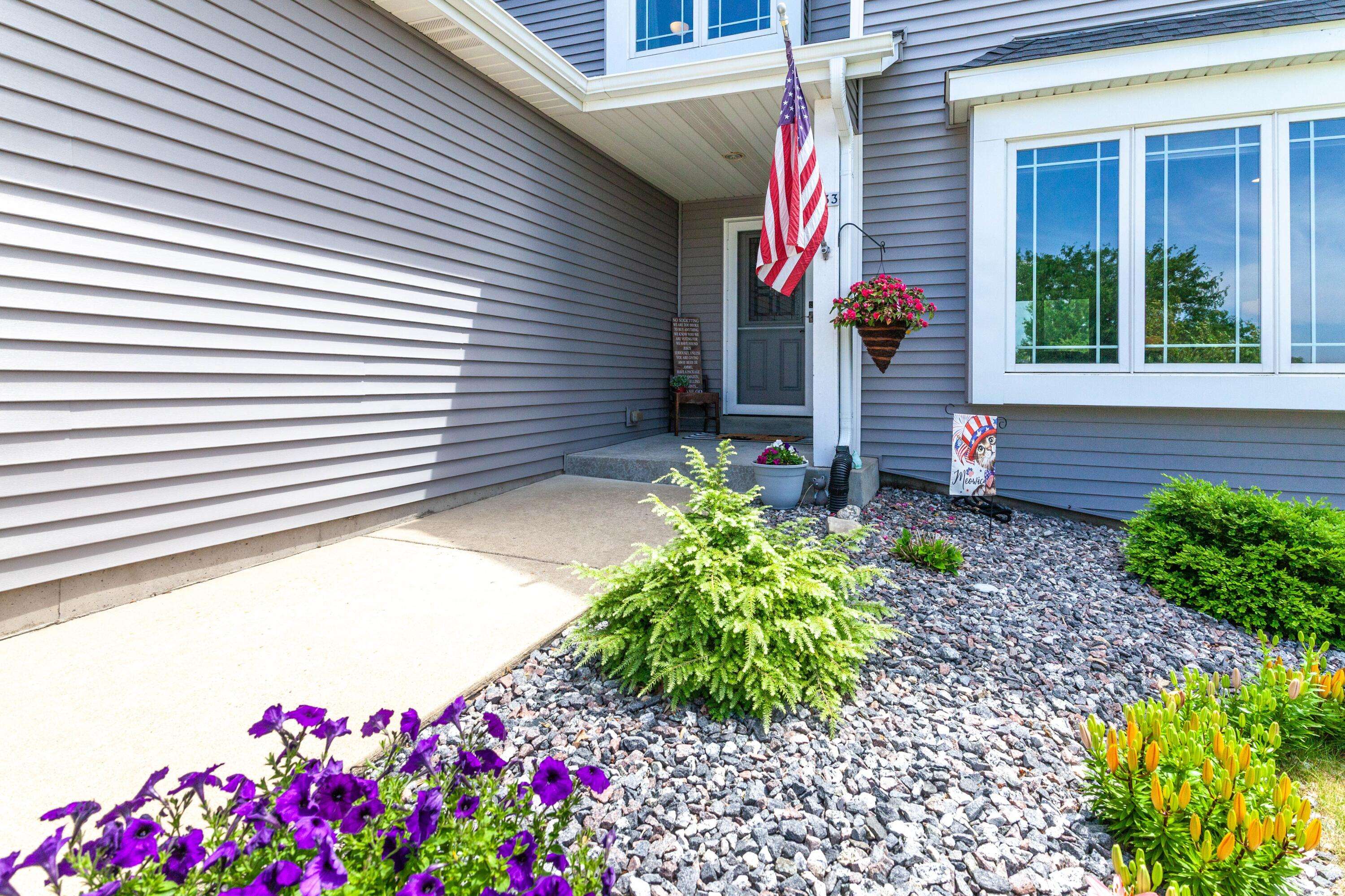 Oconomowoc, WI 53066,833 Goldenview Ct