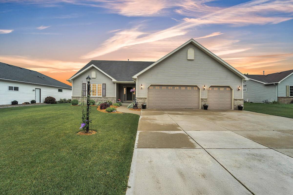 Mount Pleasant, WI 53406,8135 Whitetail Dr
