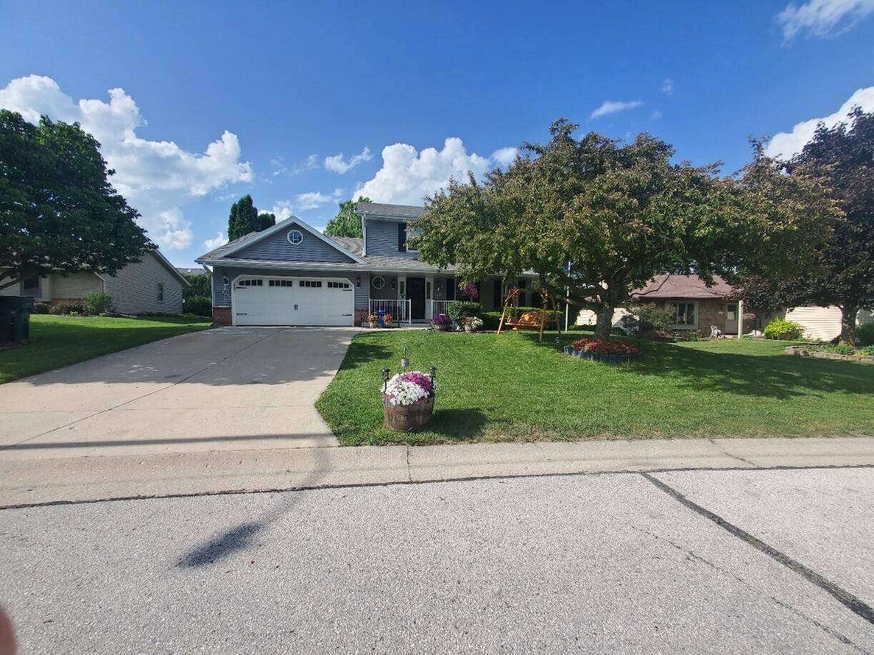 Menomonee Falls, WI 53051,N77W15330 Crossway Dr