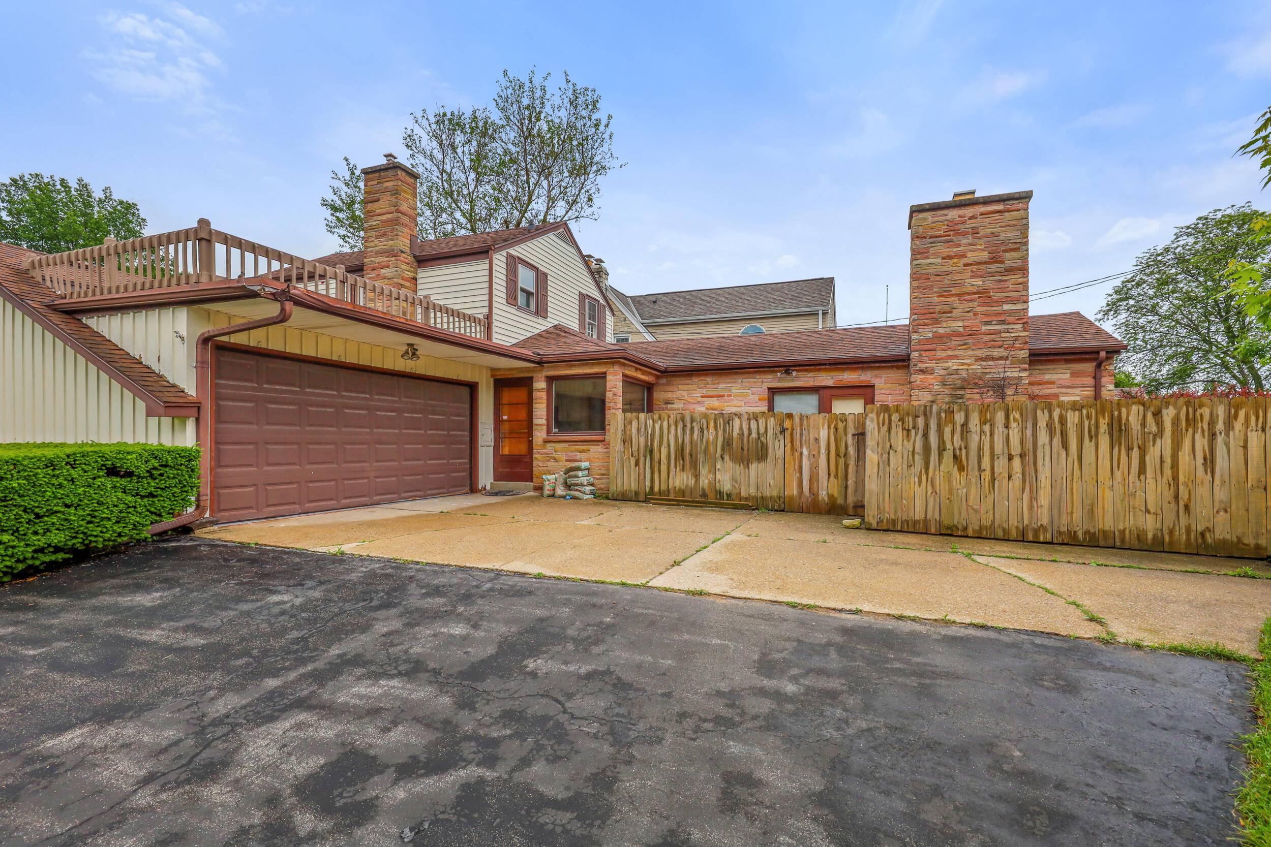 Glendale, WI 53217,5463 N Lydell Ave