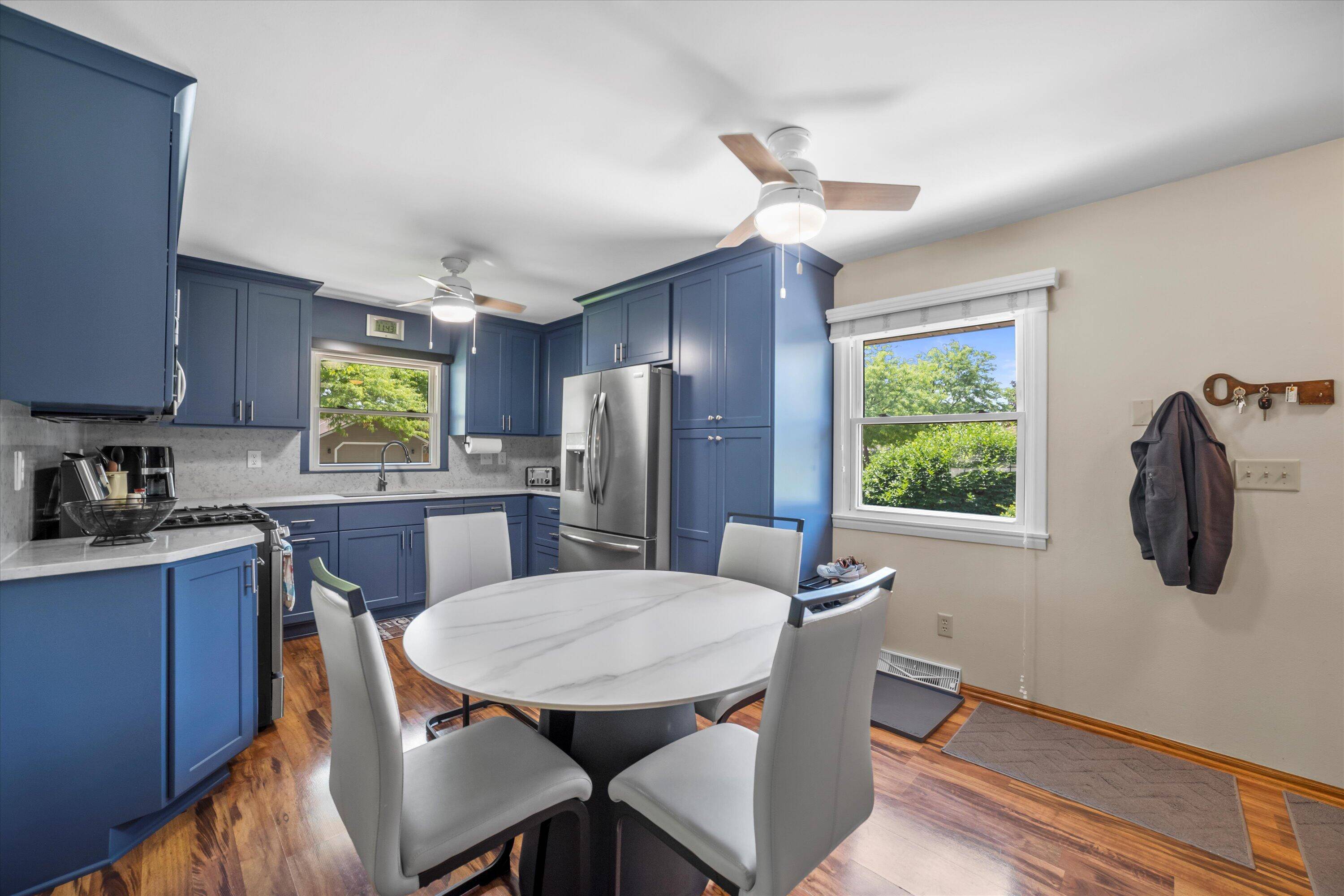 Oak Creek, WI 53154,525 E Fitzsimmons Rd