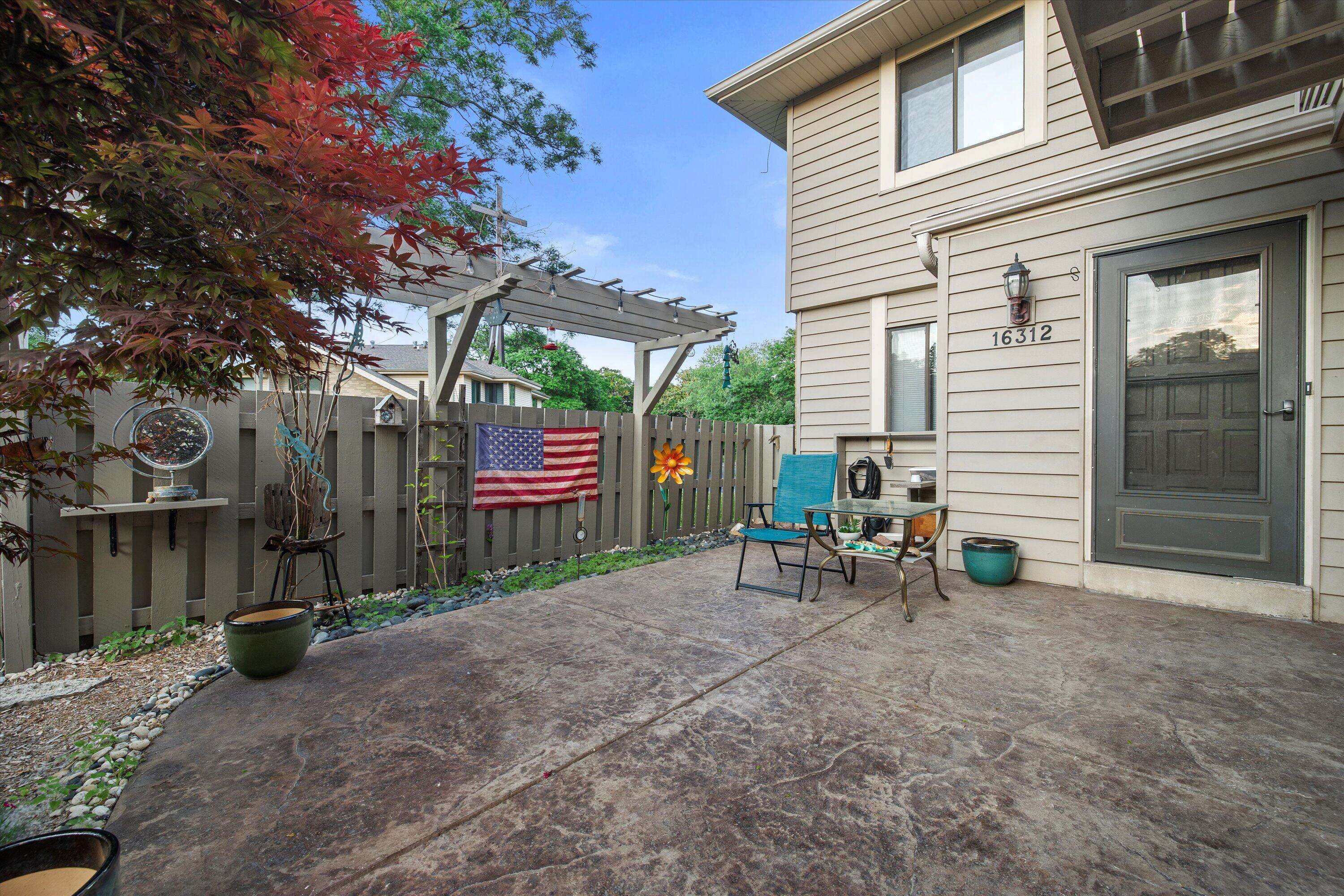 New Berlin, WI 53151,16312 W Coachlight Dr