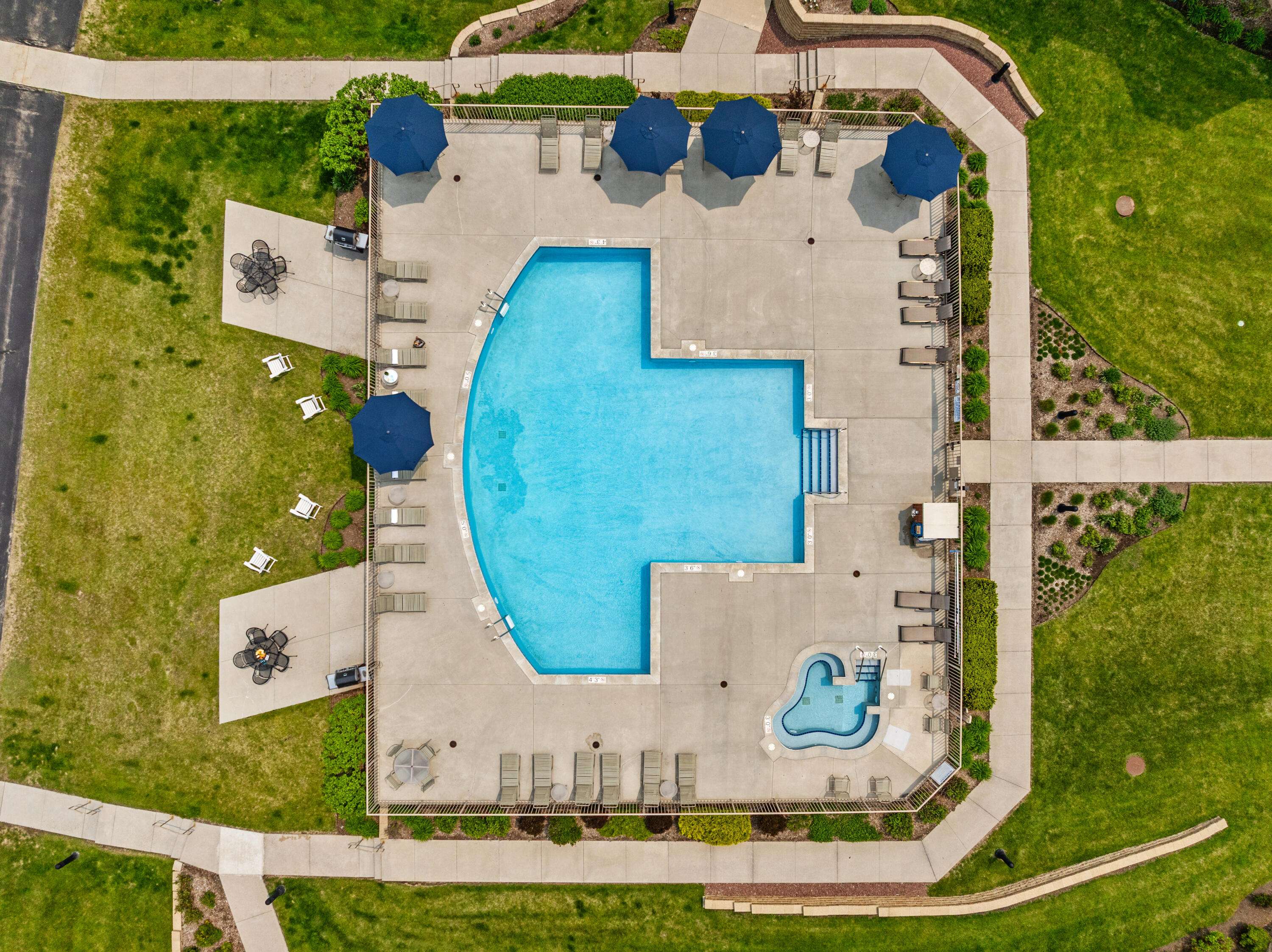 Saint Francis, WI 53235,4100 S Lake Dr Unit 200