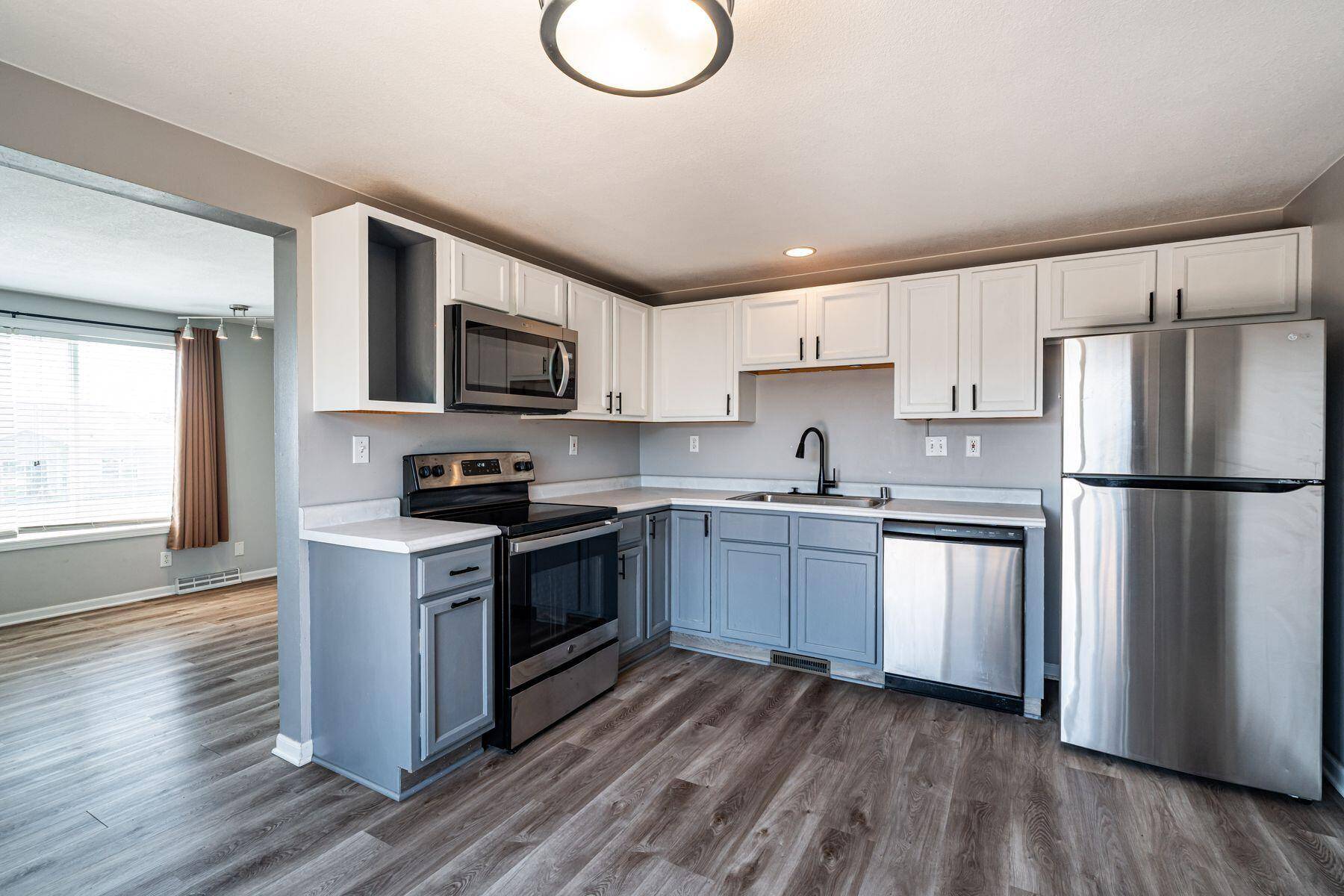 Sturtevant, WI 53177,9316 Broadway Dr