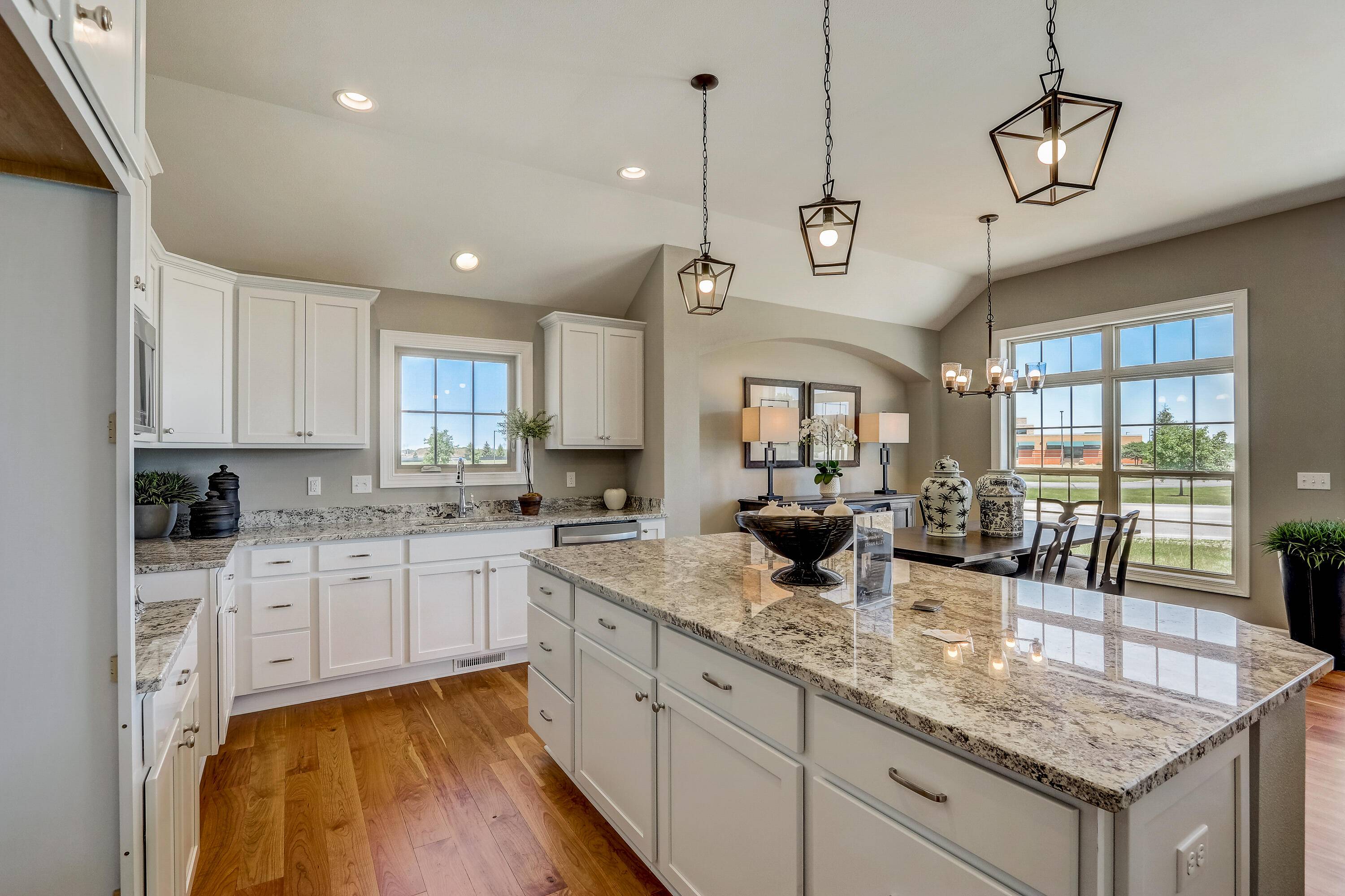 Waukesha, WI 53189,2856 Fox Lake Cir Unit 101, 90C