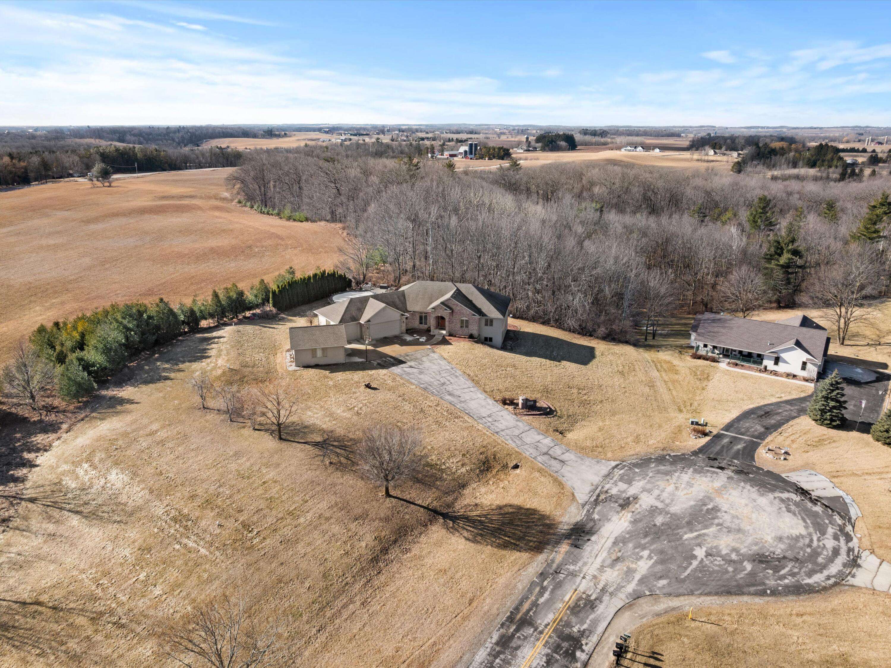 Newton, WI 54220,3201 Rolling Hills Dr