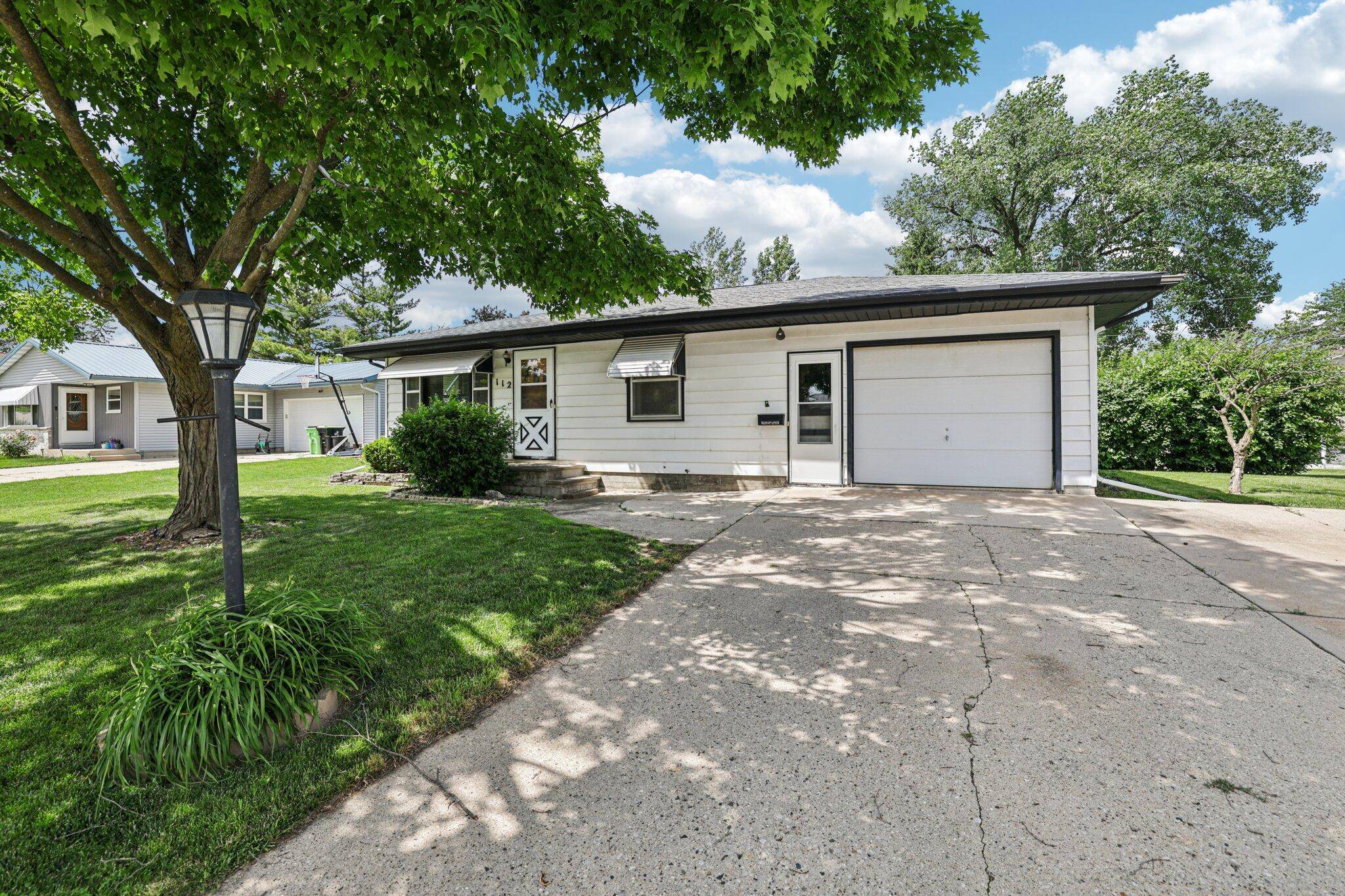 Beaver Dam, WI 53916,112 Stone St